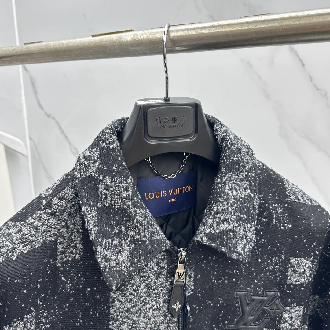 Куртки И Пуховики Мужские Louis Vuitton 18246857