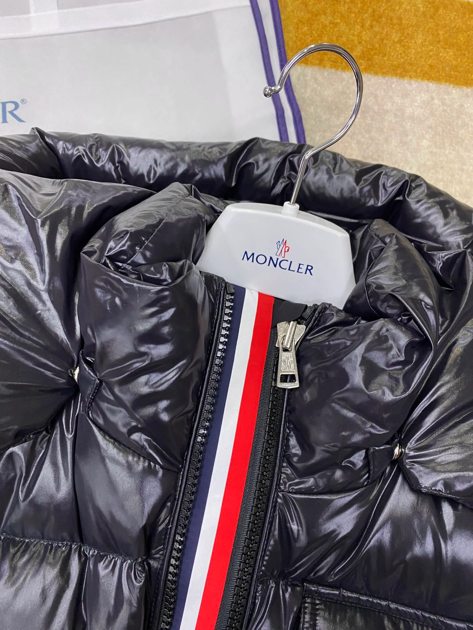 Куртки И Пуховики Женские Moncler 4627471