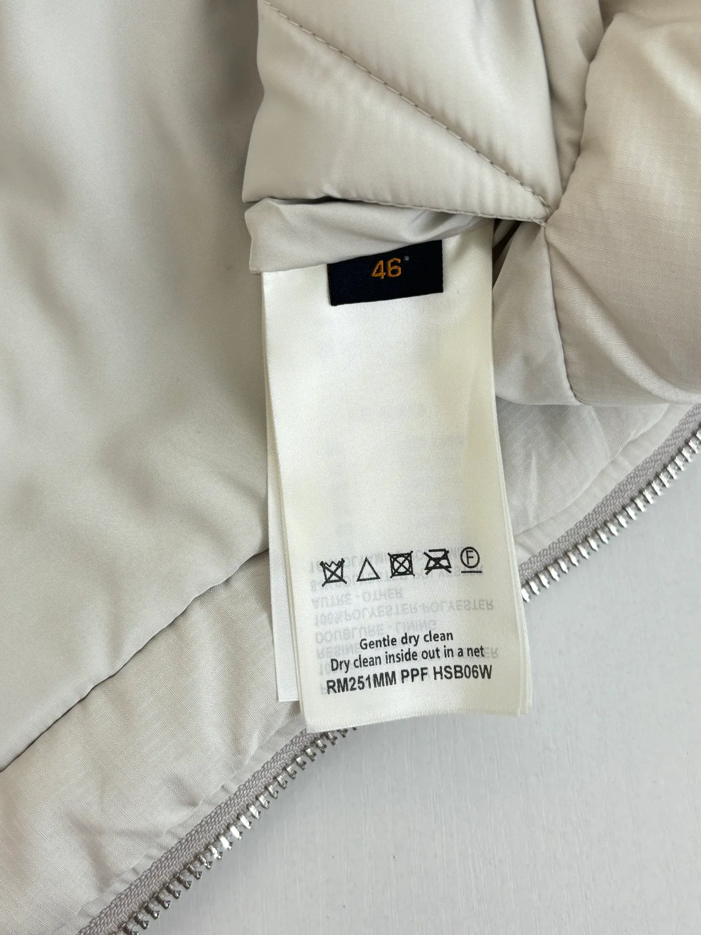 Куртки И Пуховики Женские Louis Vuitton 550304