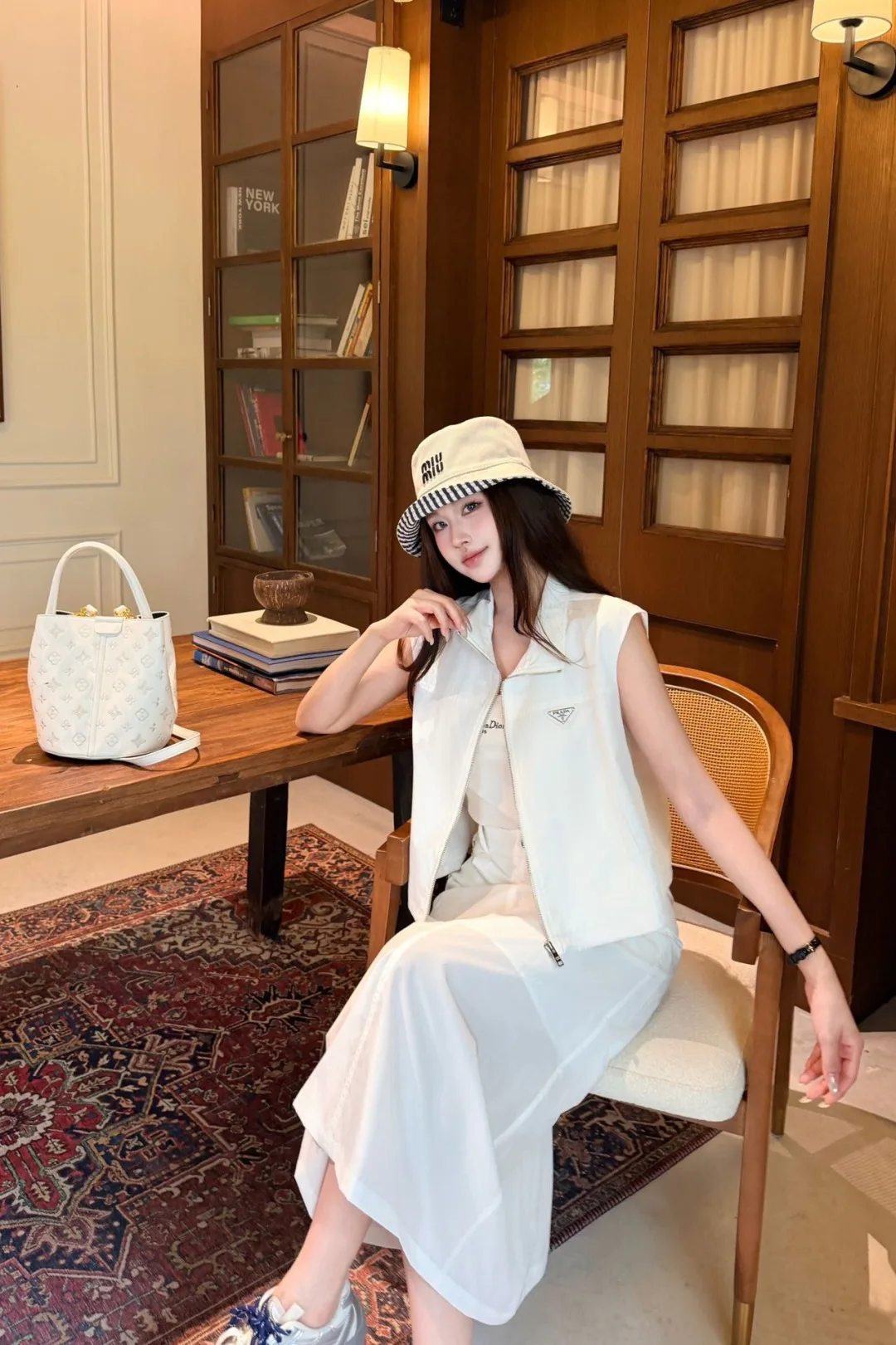 Жилеты Женские Prada 17606550