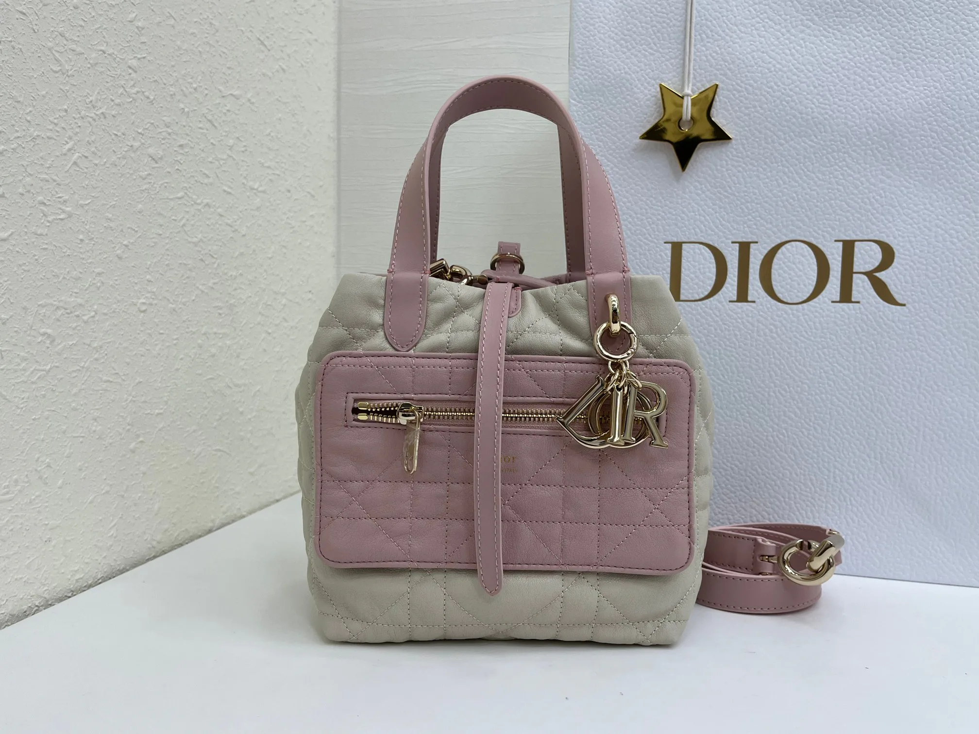 Классические Сумки Женские Christian Dior 17345152