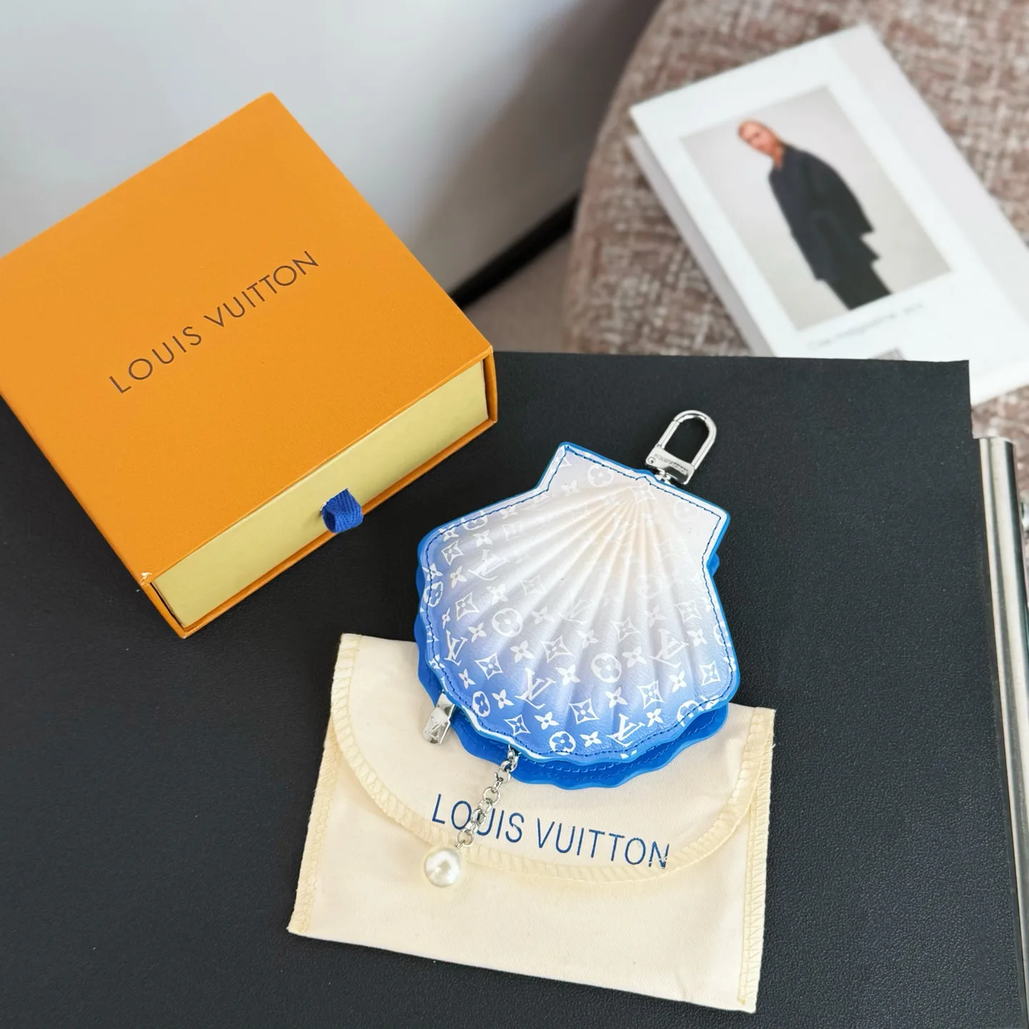 Ключницы Louis Vuitton 376305