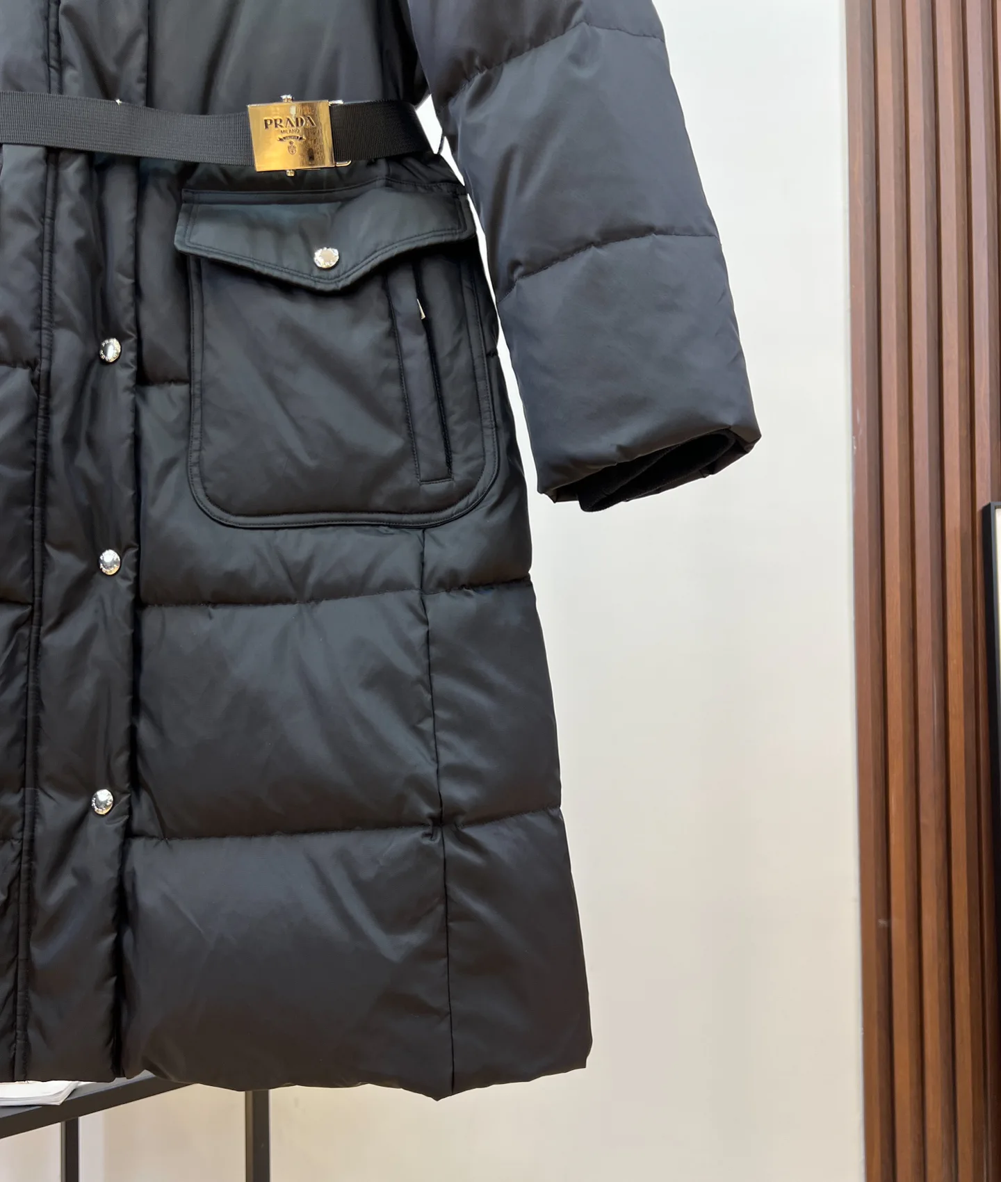 Куртки И Пуховики Женские Prada 18820549