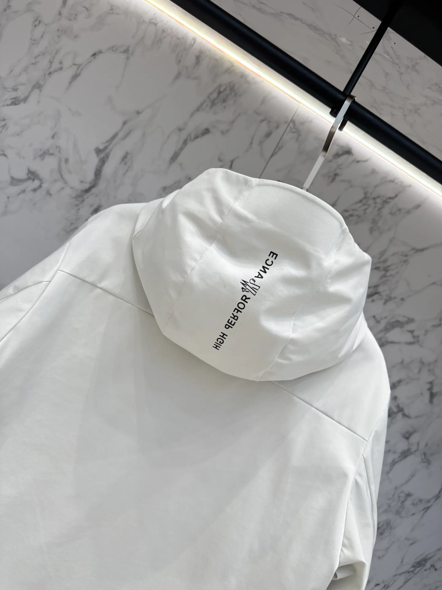 Куртки И Пуховики Мужские Moncler 859352