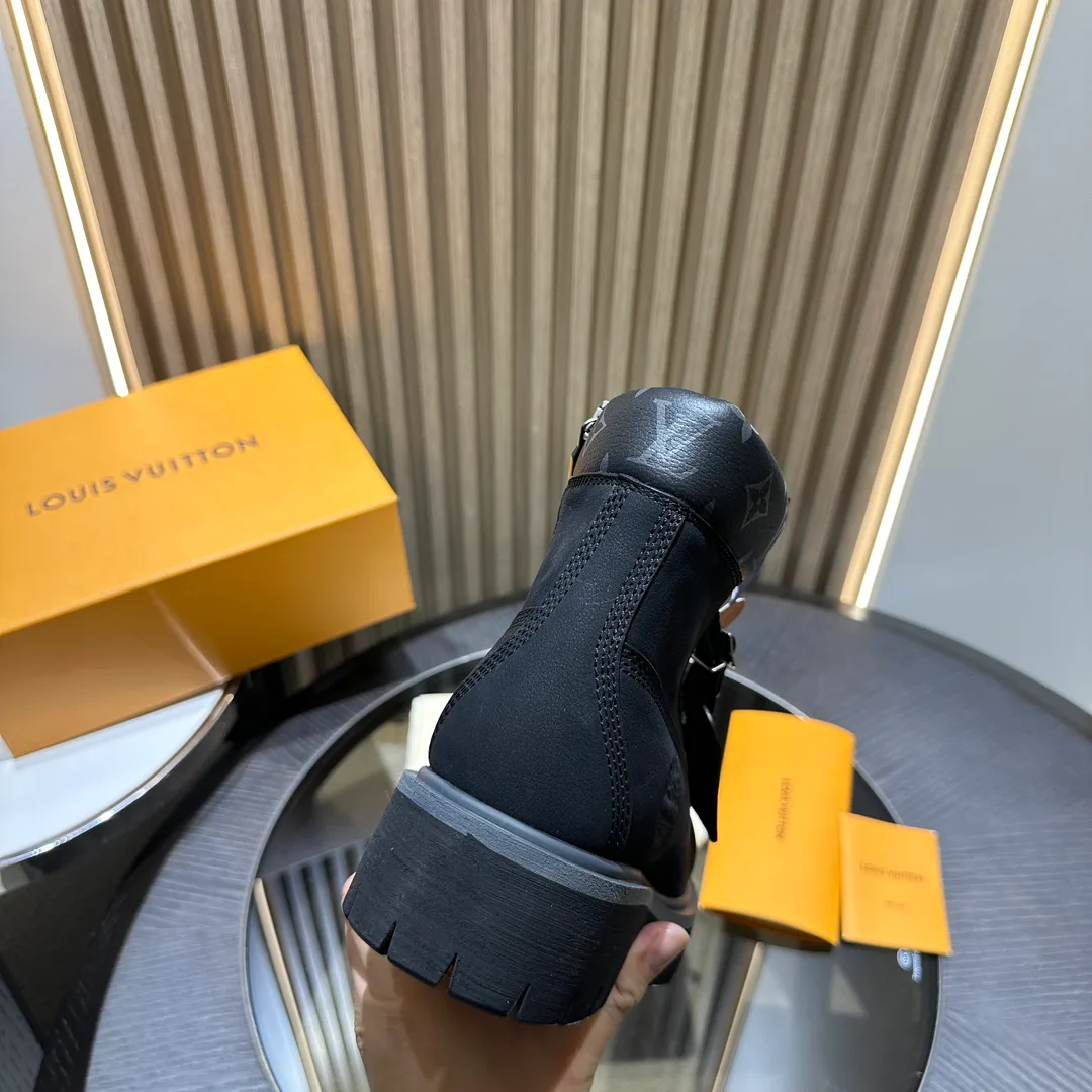 Ботинки Мужские Louis Vuitton 18995438