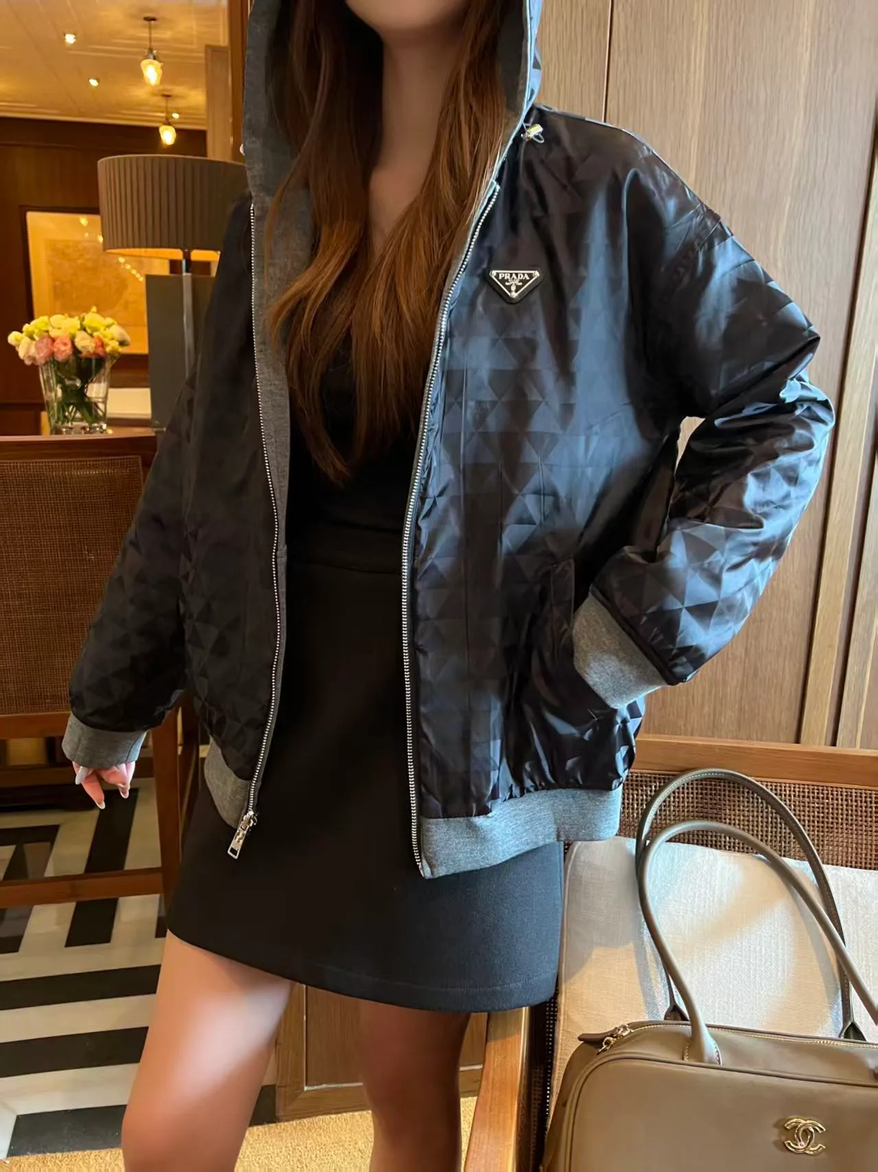 Куртки И Пуховики Женские Prada 18599152