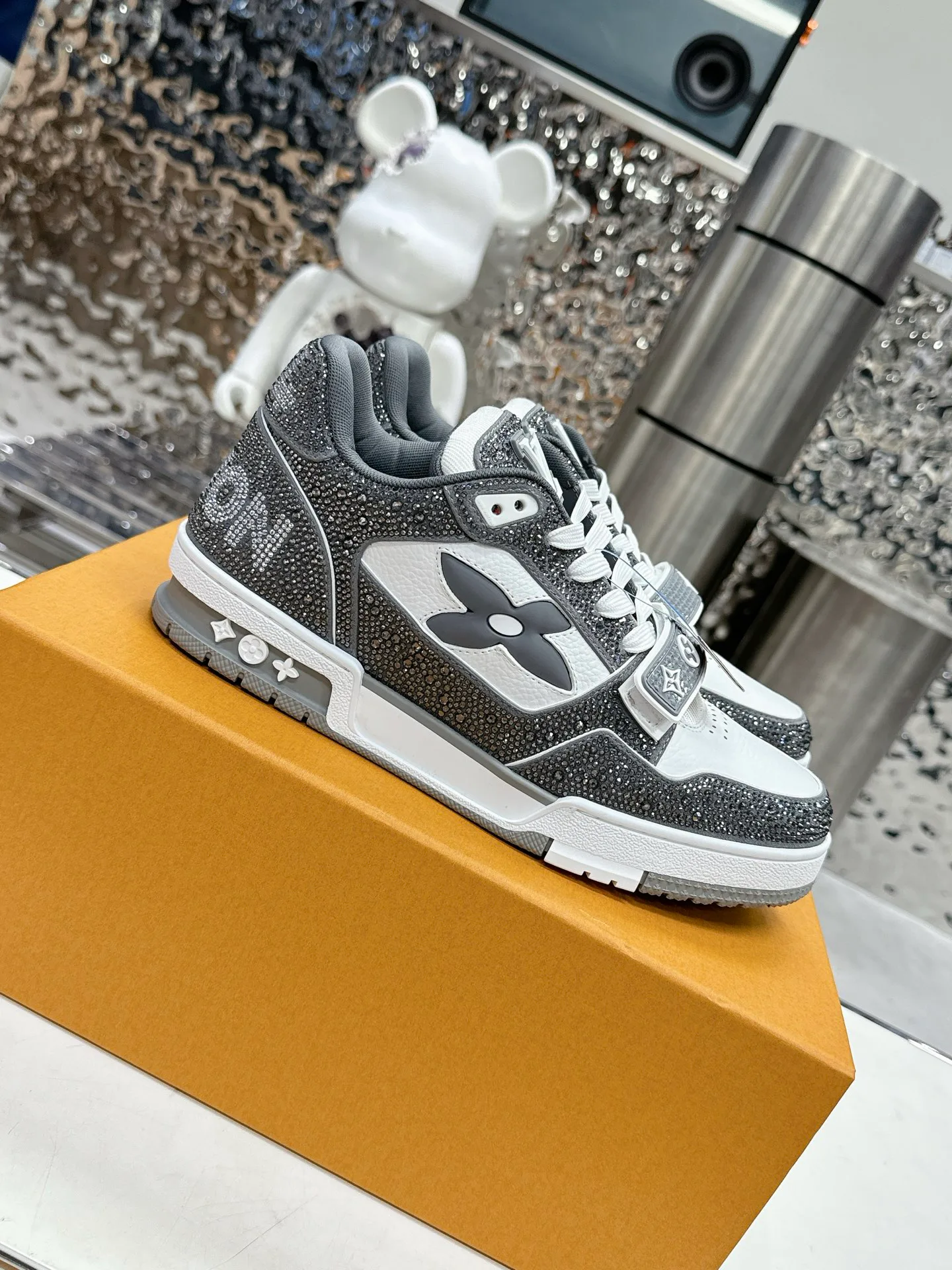 Кроссовки Женские Louis Vuitton 10060924