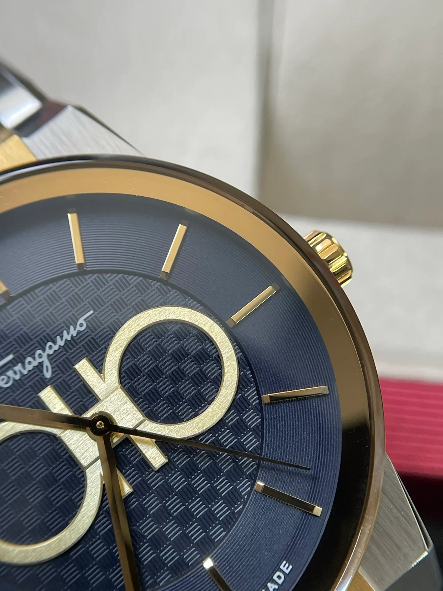 Часы Женские Salvatore Ferragamo 514124