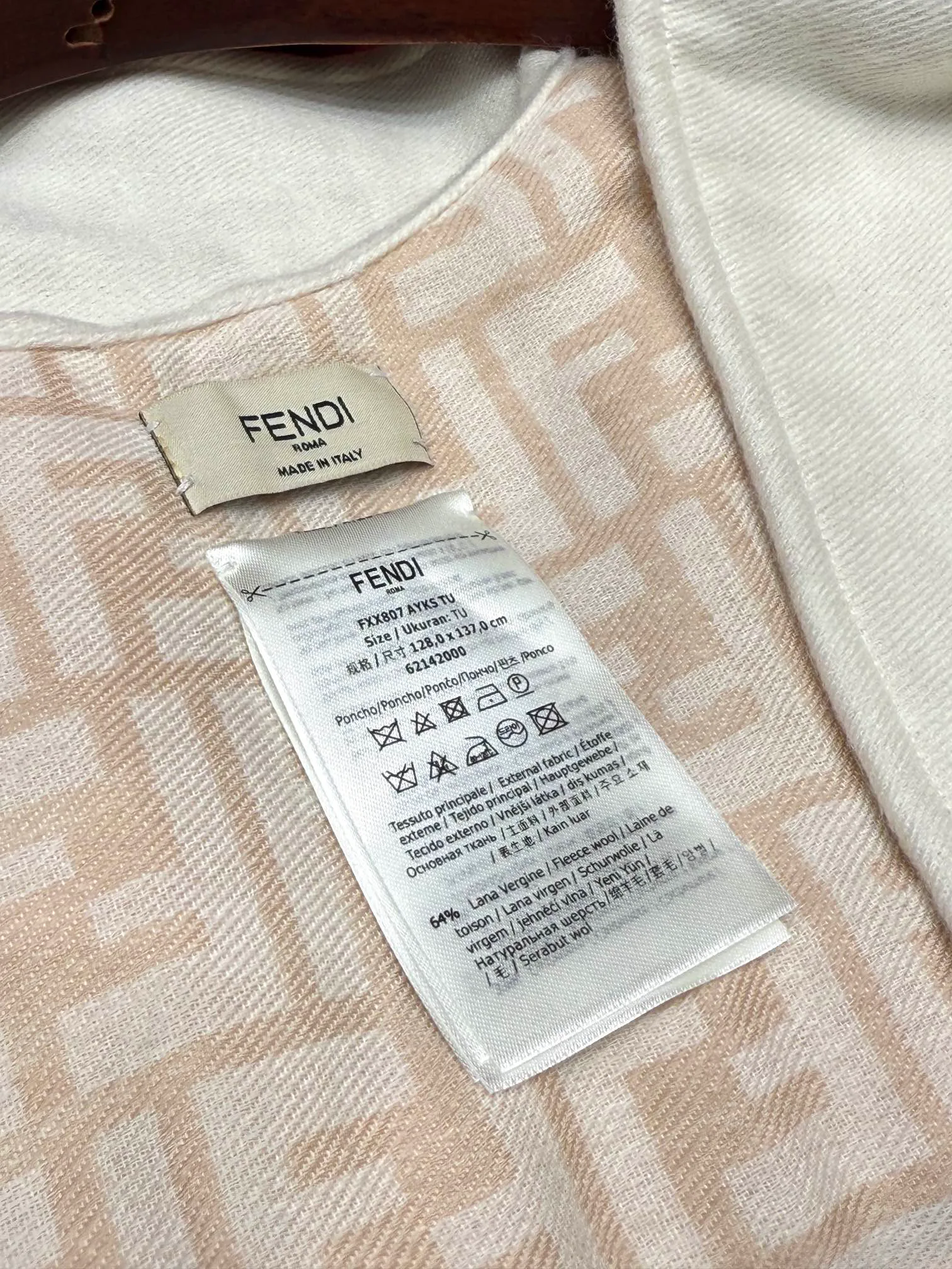 Шарфы Женские Fendi 185800