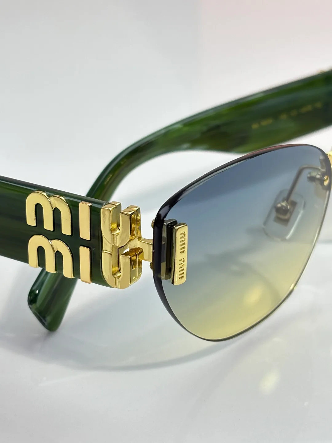 Очки Miu Miu 18642681
