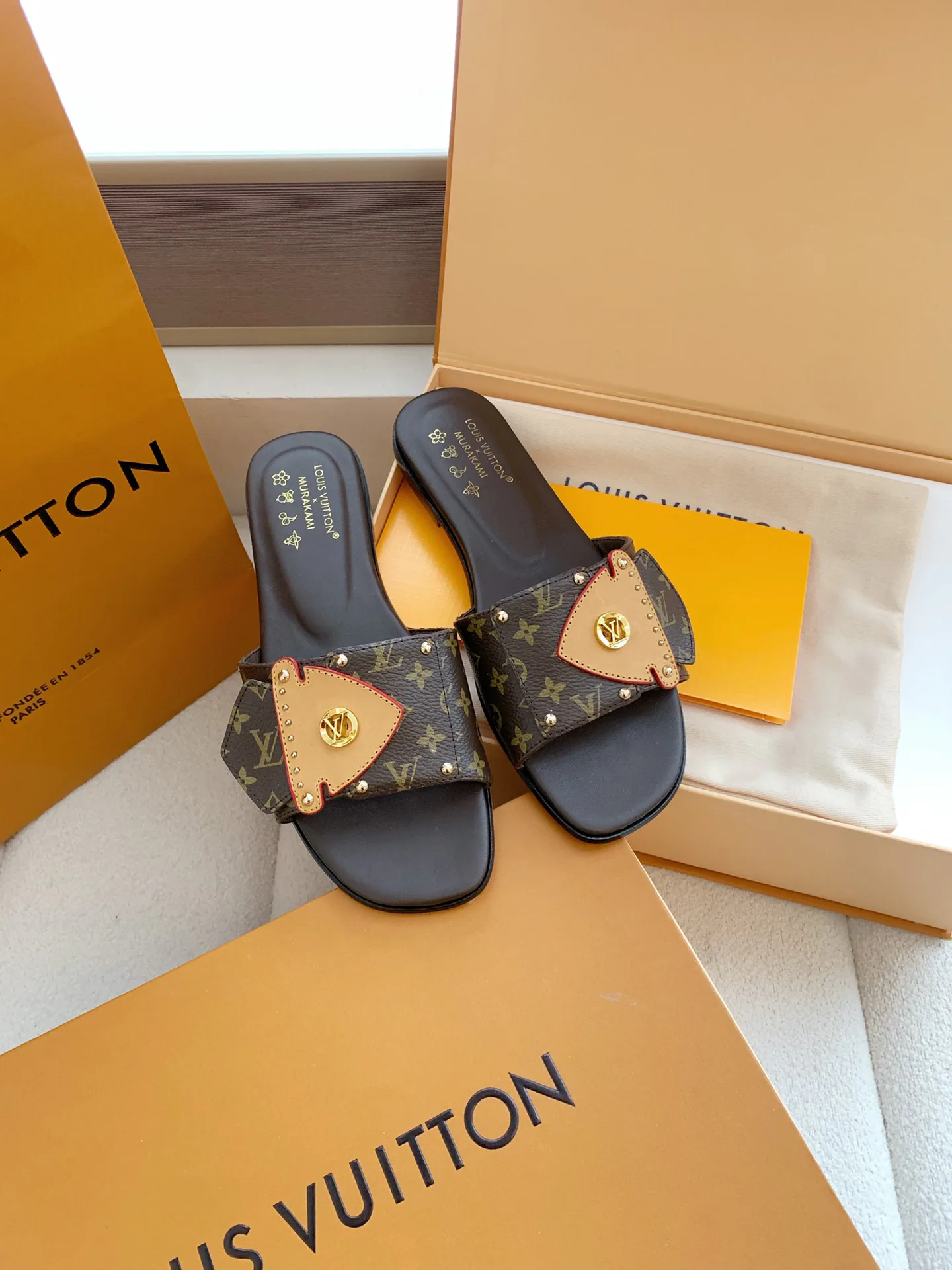 Туфли Женские Louis Vuitton 11876779