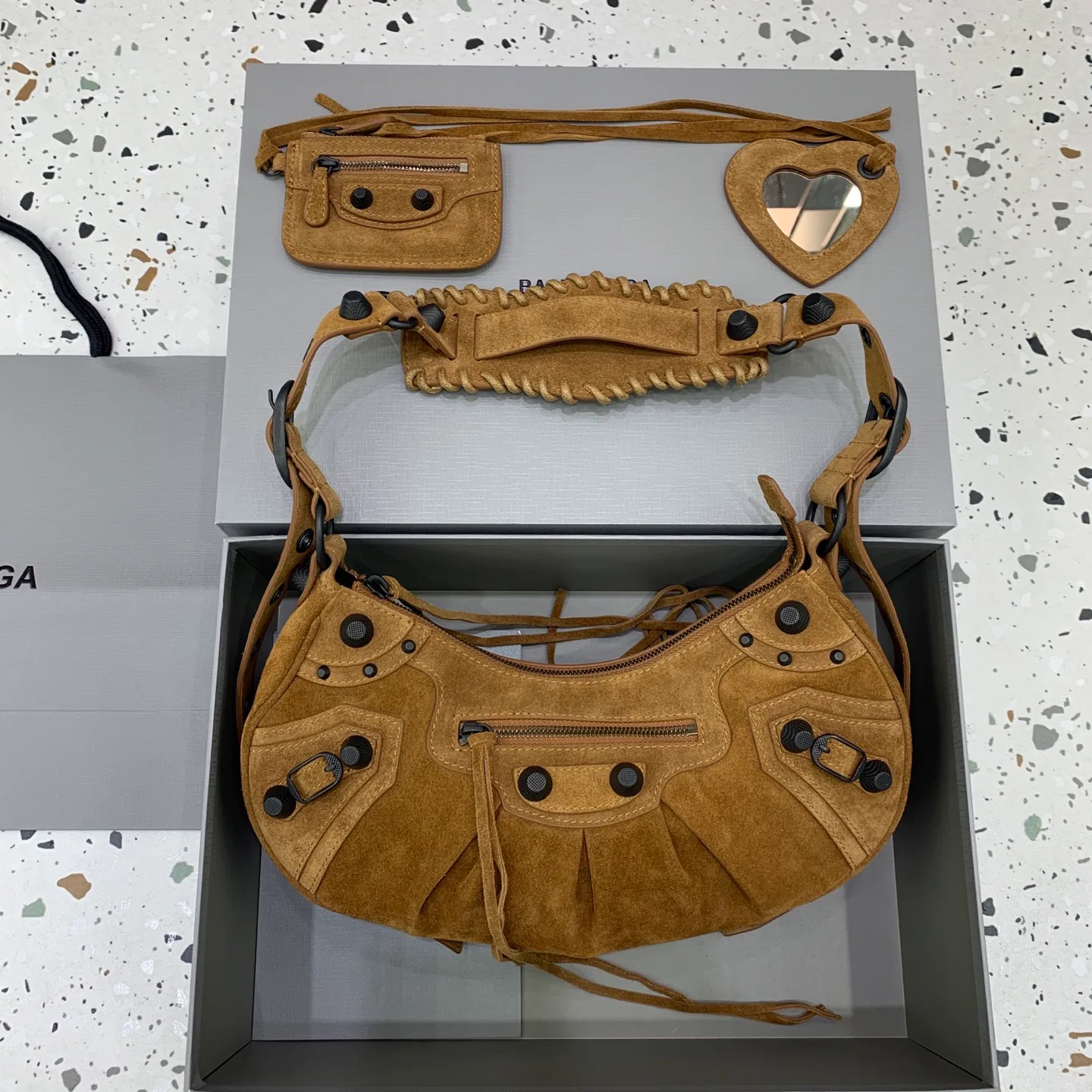 Сумки На Ремне Женские Balenciaga 750438