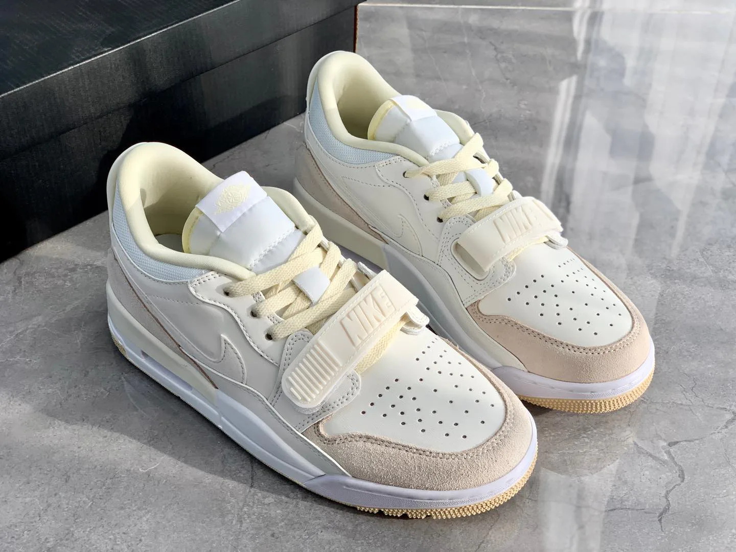 Кроссовки Женские Nike 4281