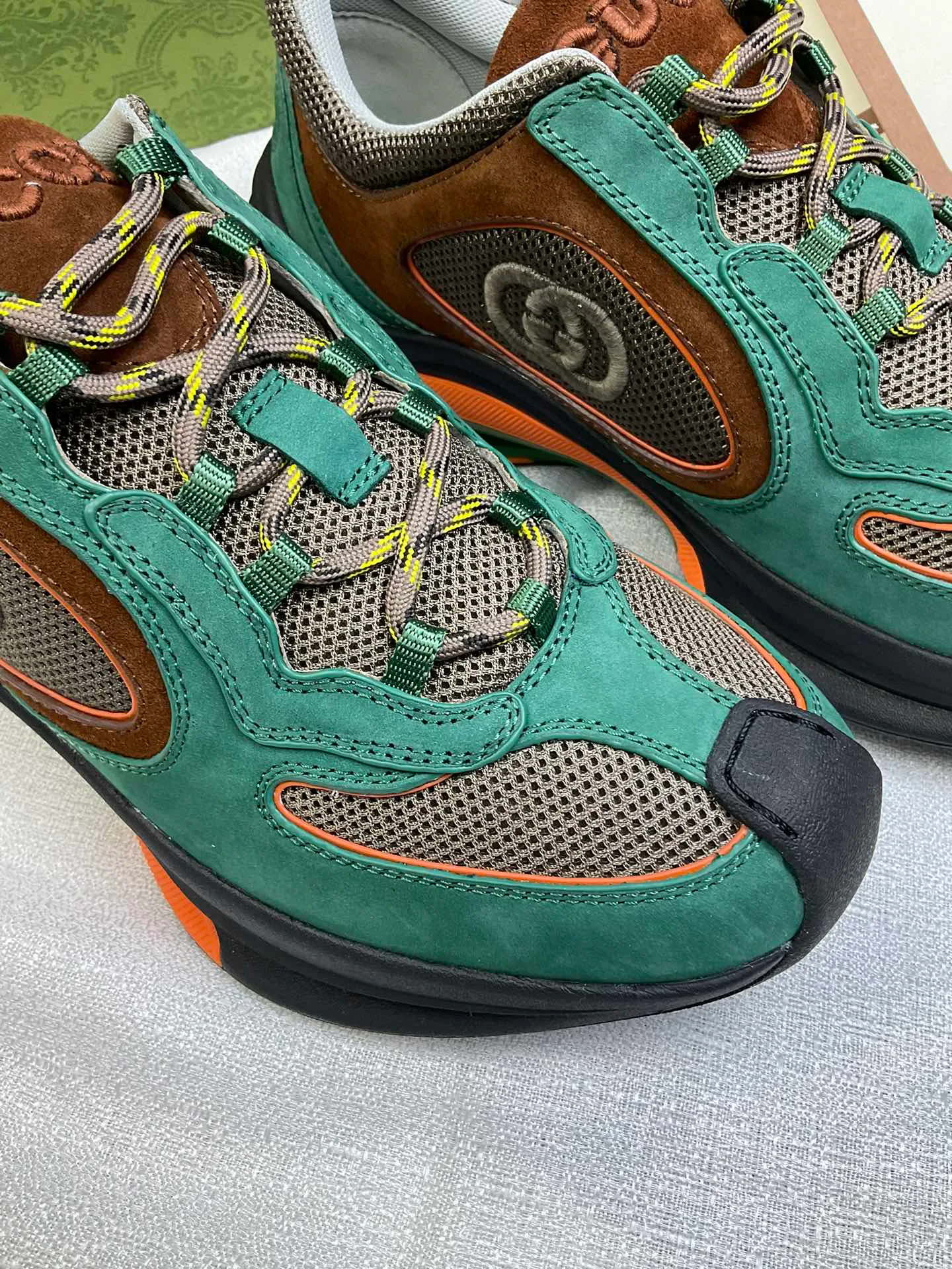 Кроссовки Мужские Gucci 5120054