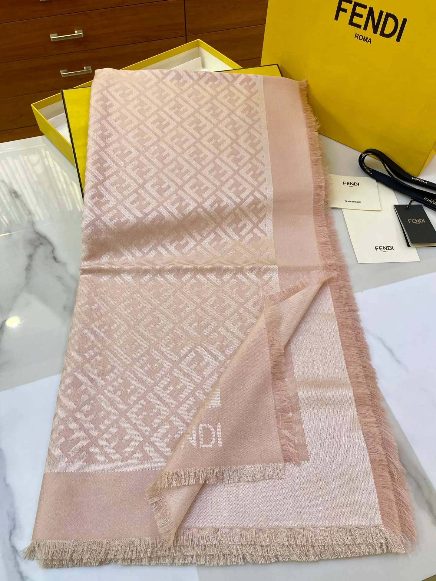 Платки Fendi 1981504