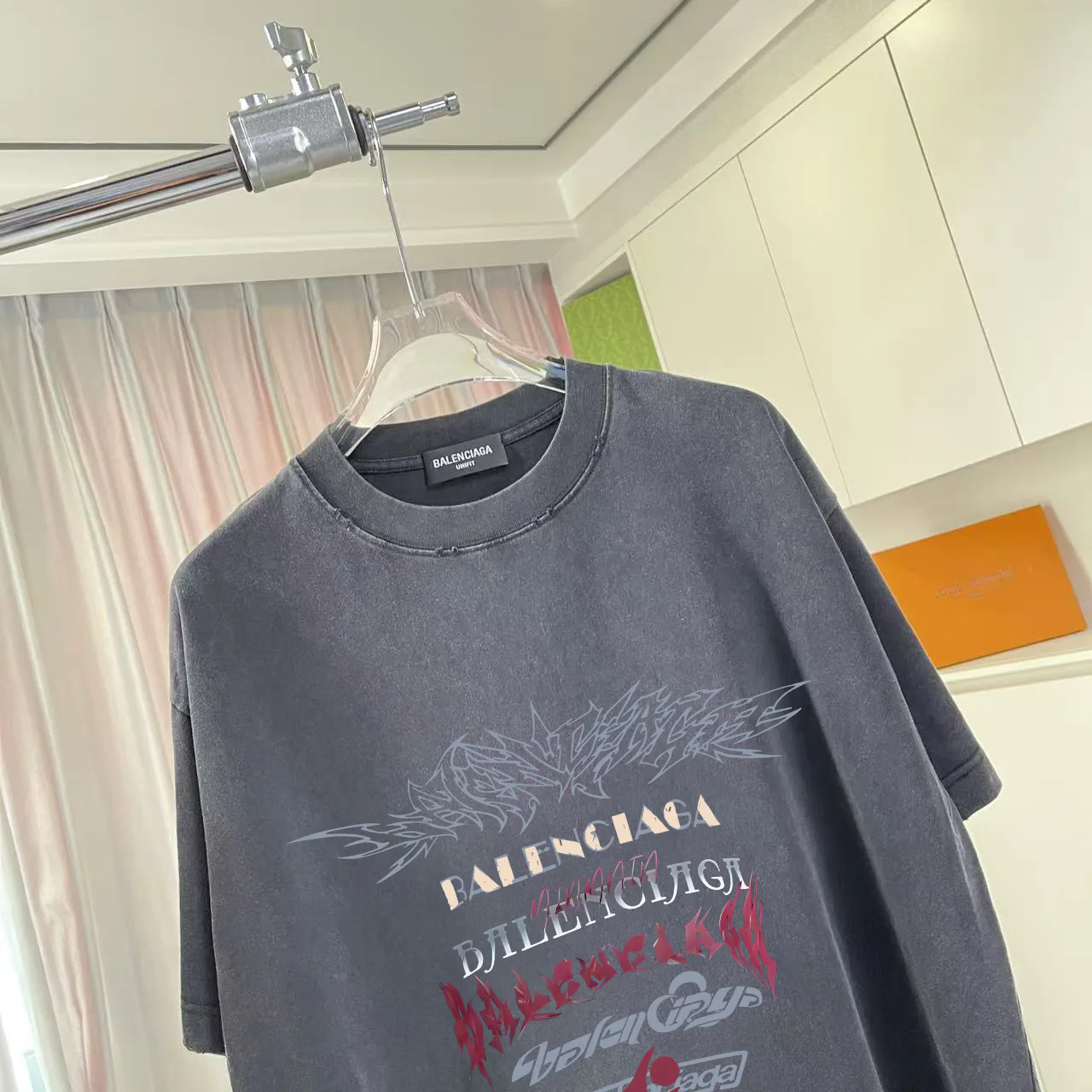 Футболки Женские Balenciaga 16446