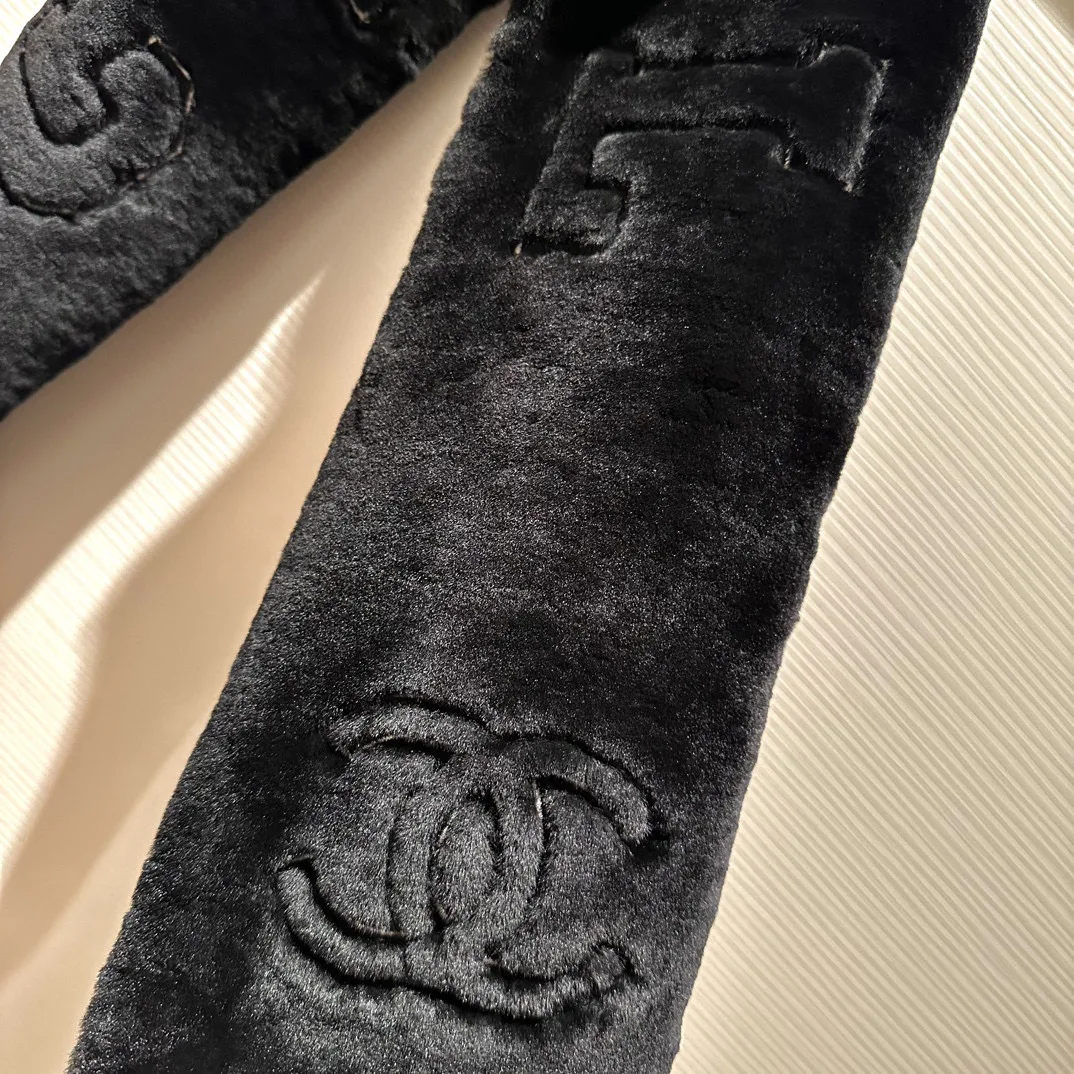 Шарфы Chanel 18347779