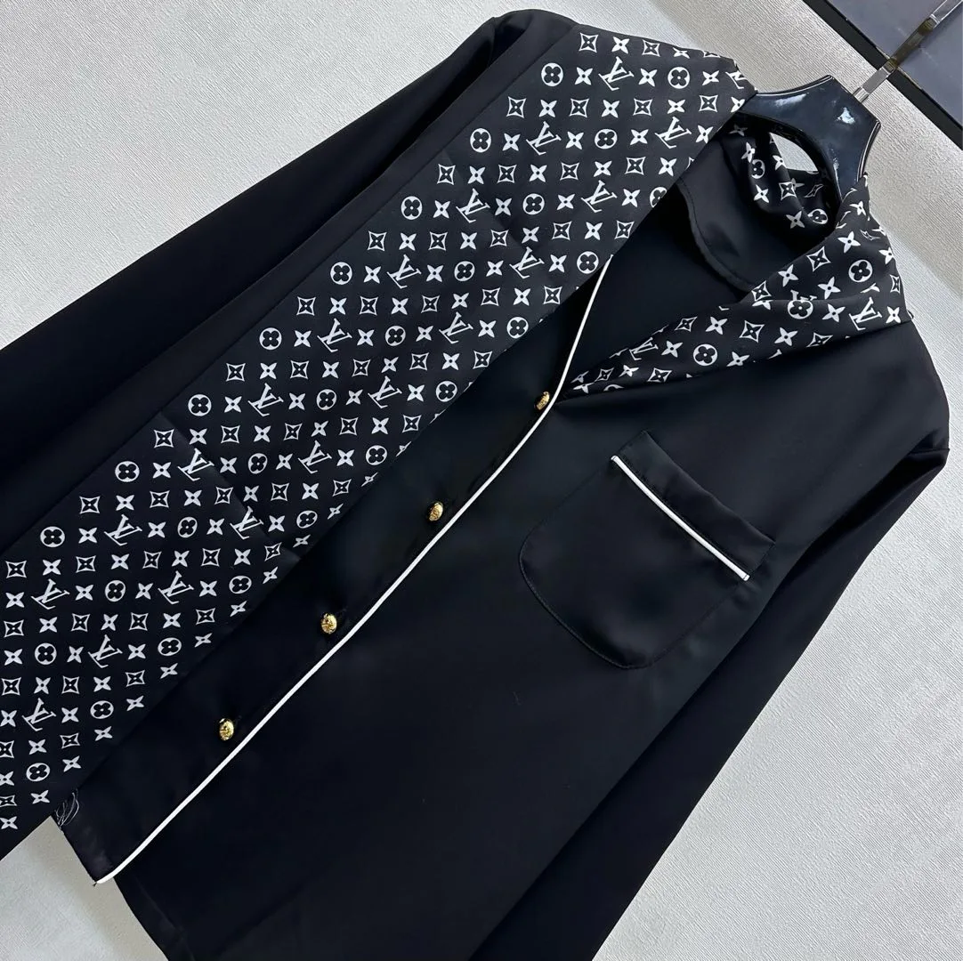 Костюмы Женские Louis Vuitton 1330466