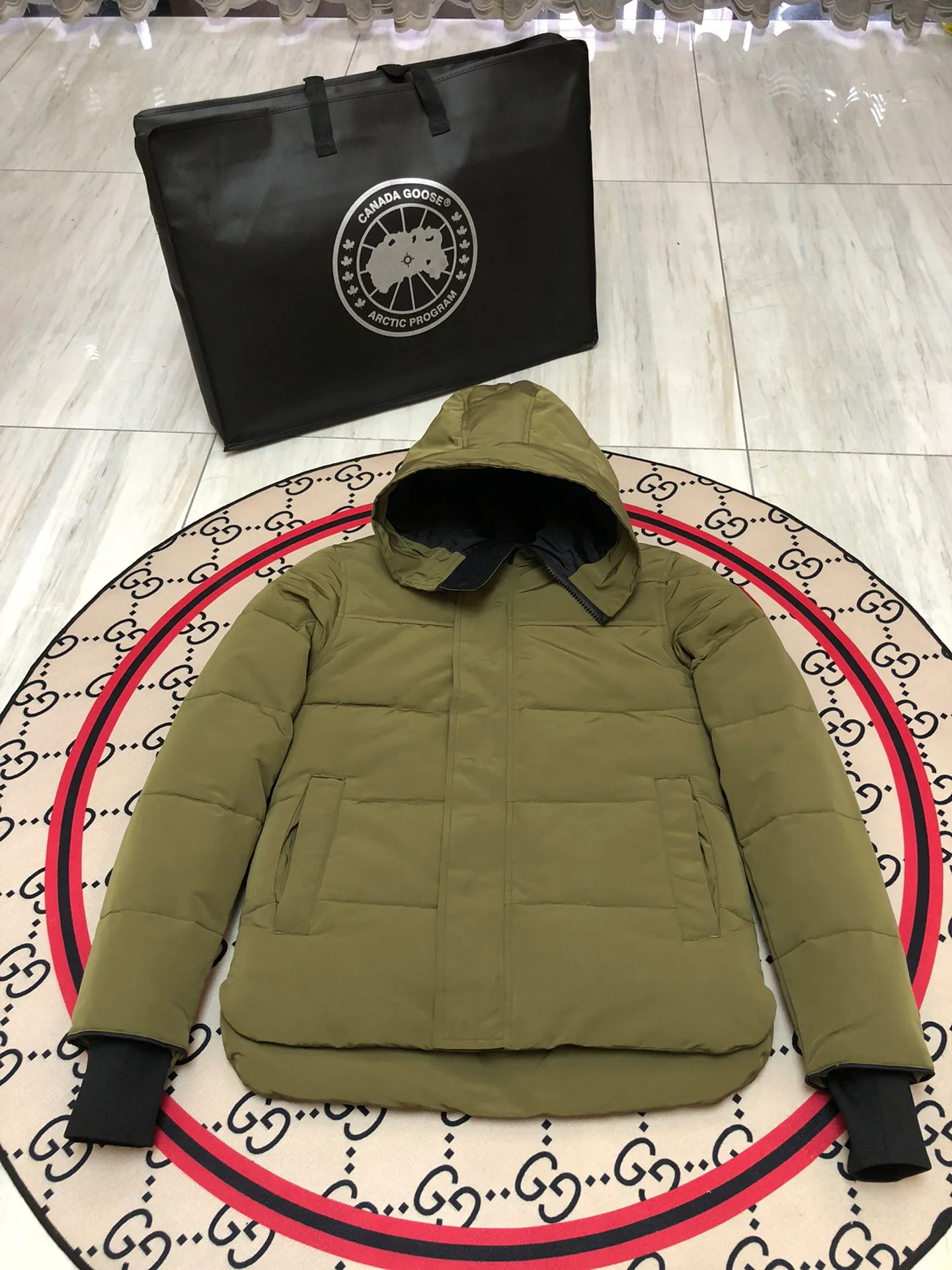 Куртки И Пуховики Женские Canada Goose 3153877