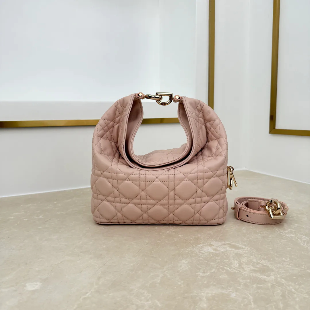 Классические Сумки Женские Christian Dior 18116271