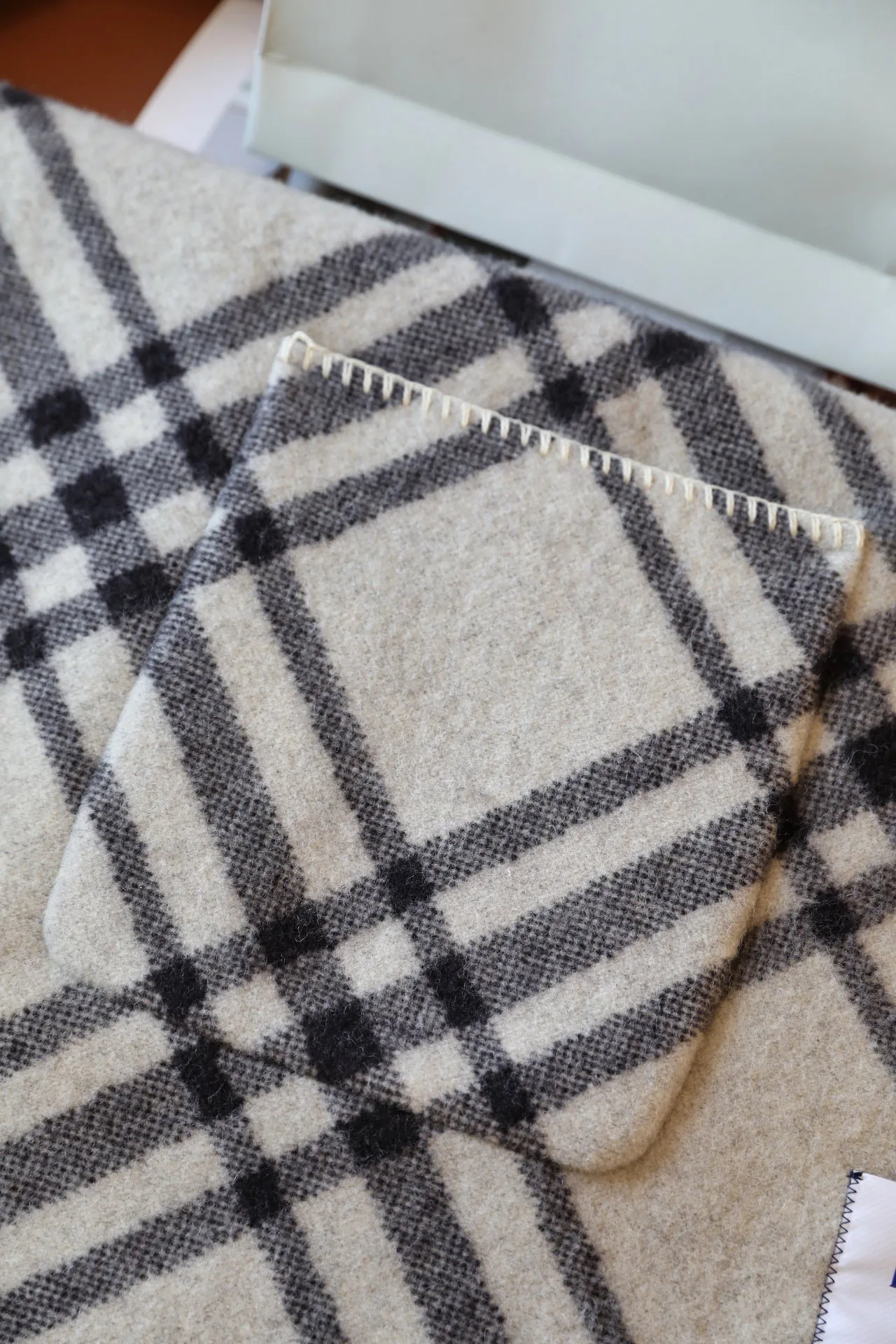 Шарфы Burberry 975812