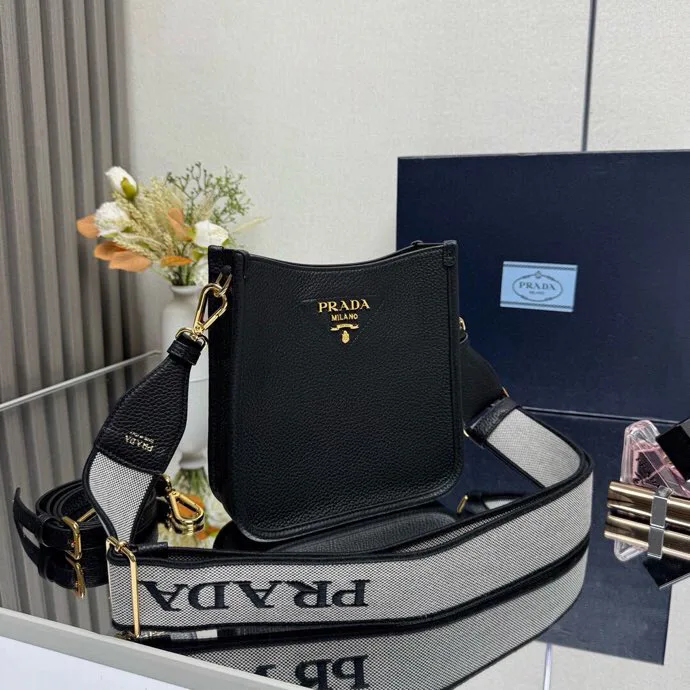 Сумки На Ремне Женские Prada 13332194
