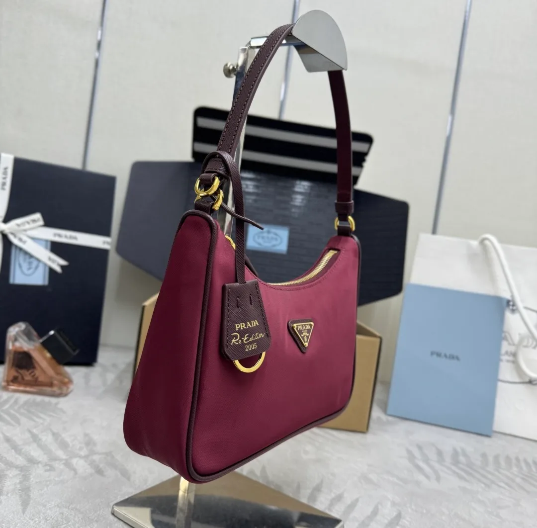 Сумки На Ремне Женские Prada 11682022