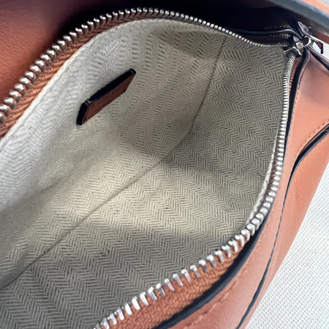 Классические Сумки Женские Loewe 13401823