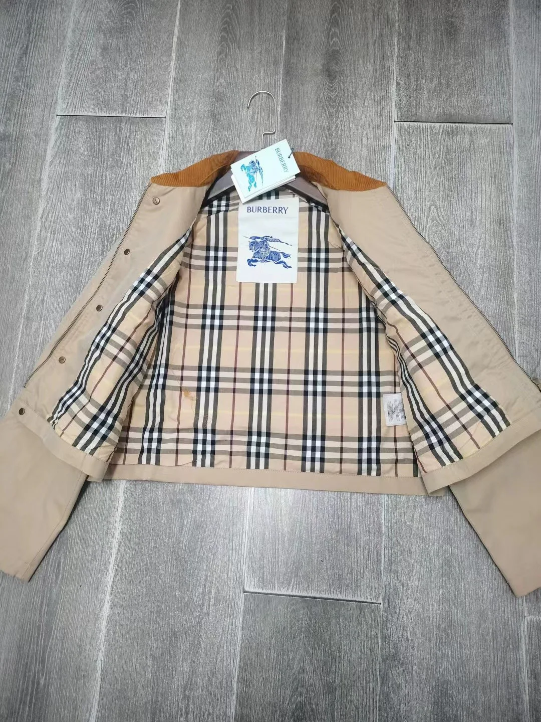 Куртки И Пуховики Женские Burberry 17998529