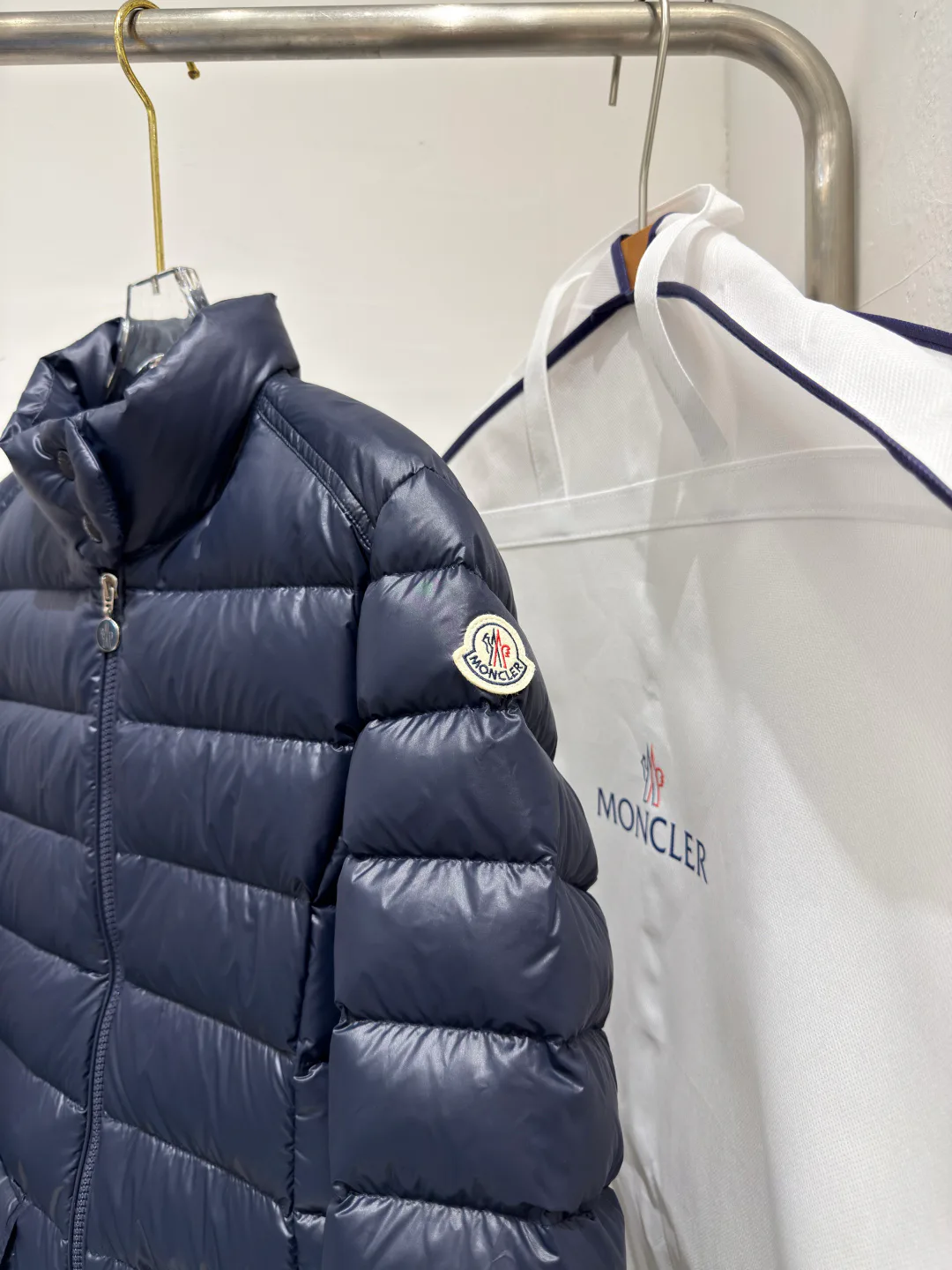Куртки И Пуховики Женские Moncler 18690108