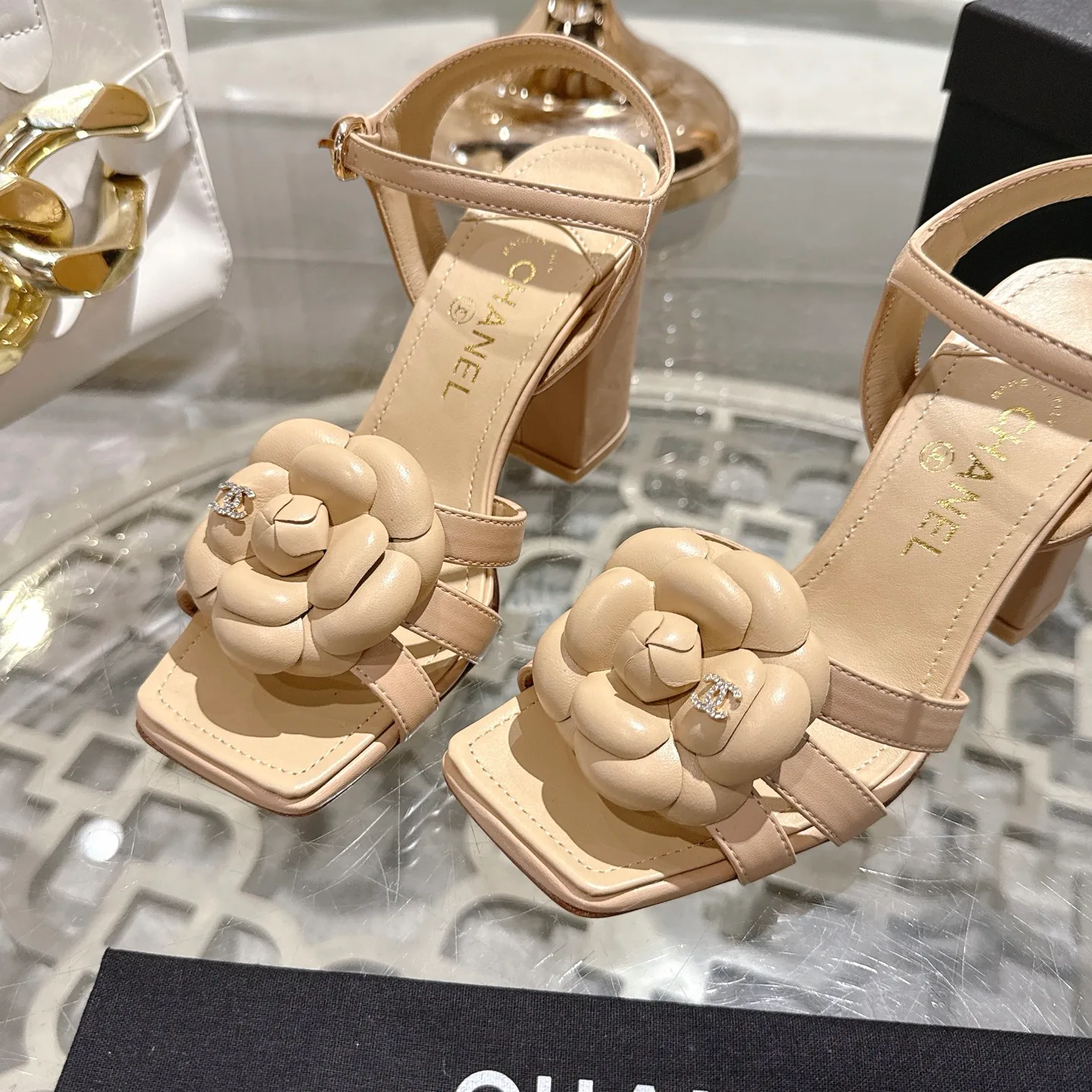 Босоножки Женские Chanel 12714882