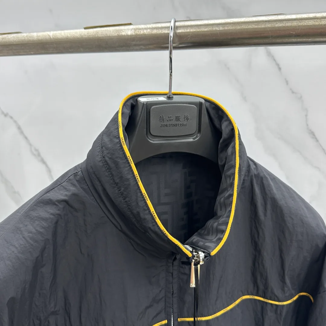 Куртки И Пуховики Мужские Fendi 18246798