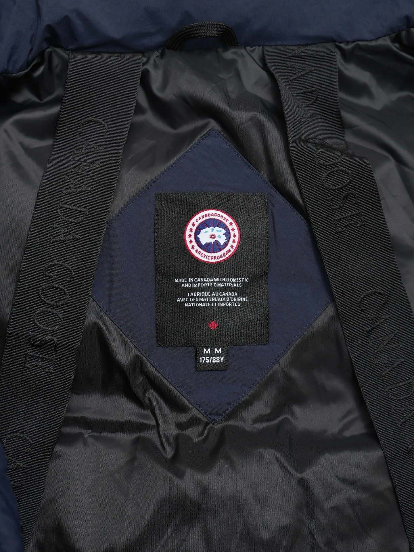 Куртки И Пуховики Мужские Canada Goose 1536069