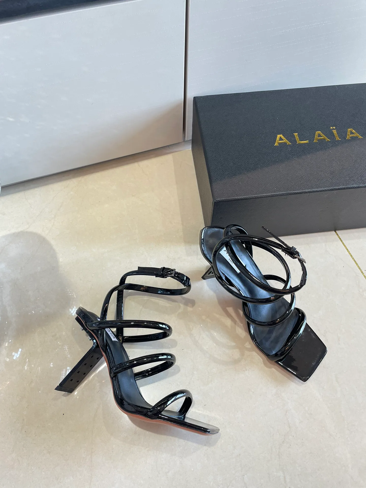 Босоножки Женские Alaia 23656