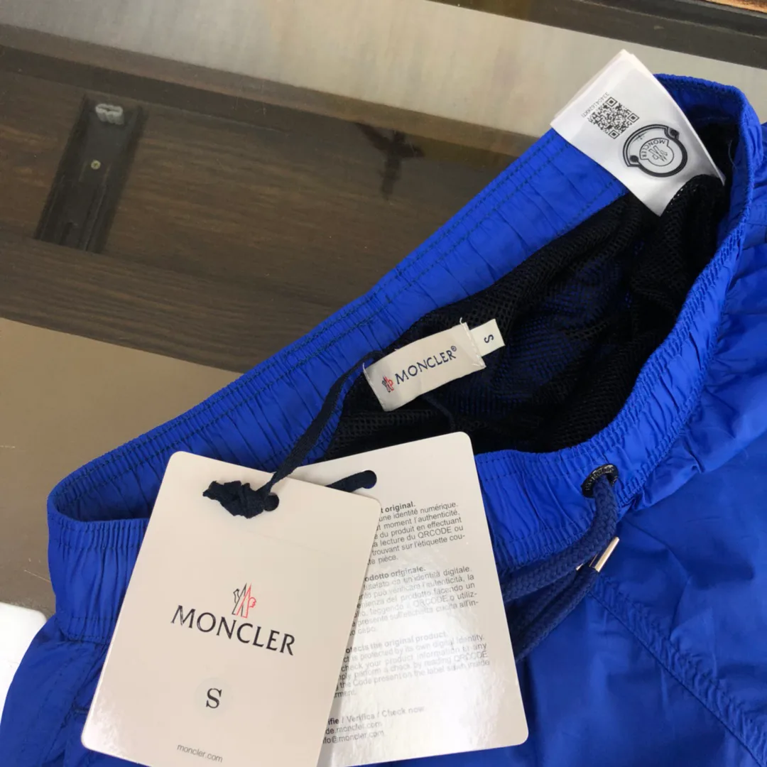 Шорты Мужские Moncler 11239096