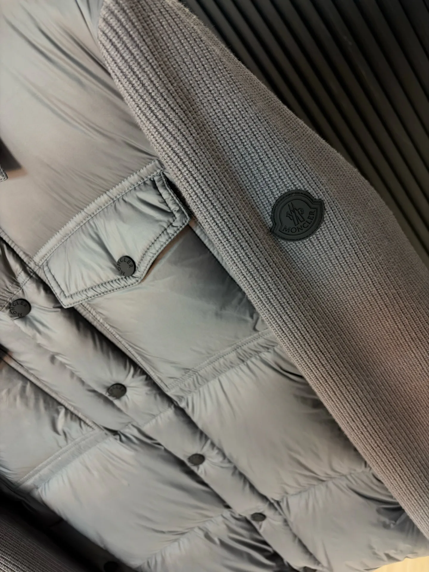 Куртки И Пуховики Женские Moncler 18391734