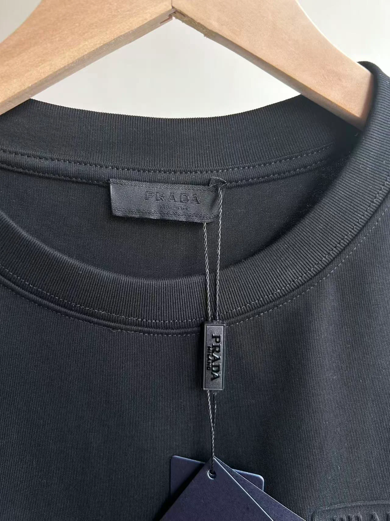 Футболки Женские Prada 11306714