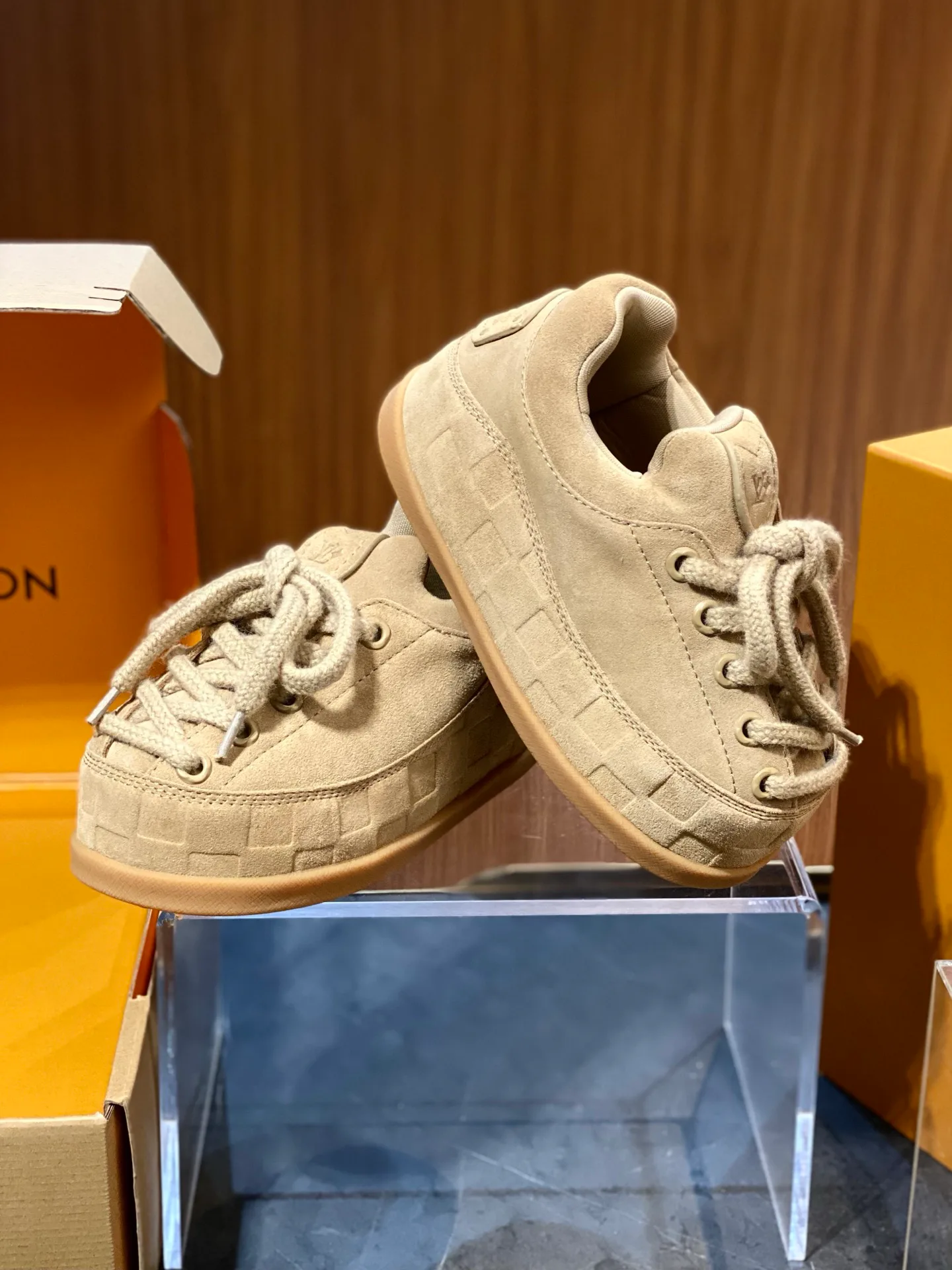 Кроссовки Женские Louis Vuitton 5543058