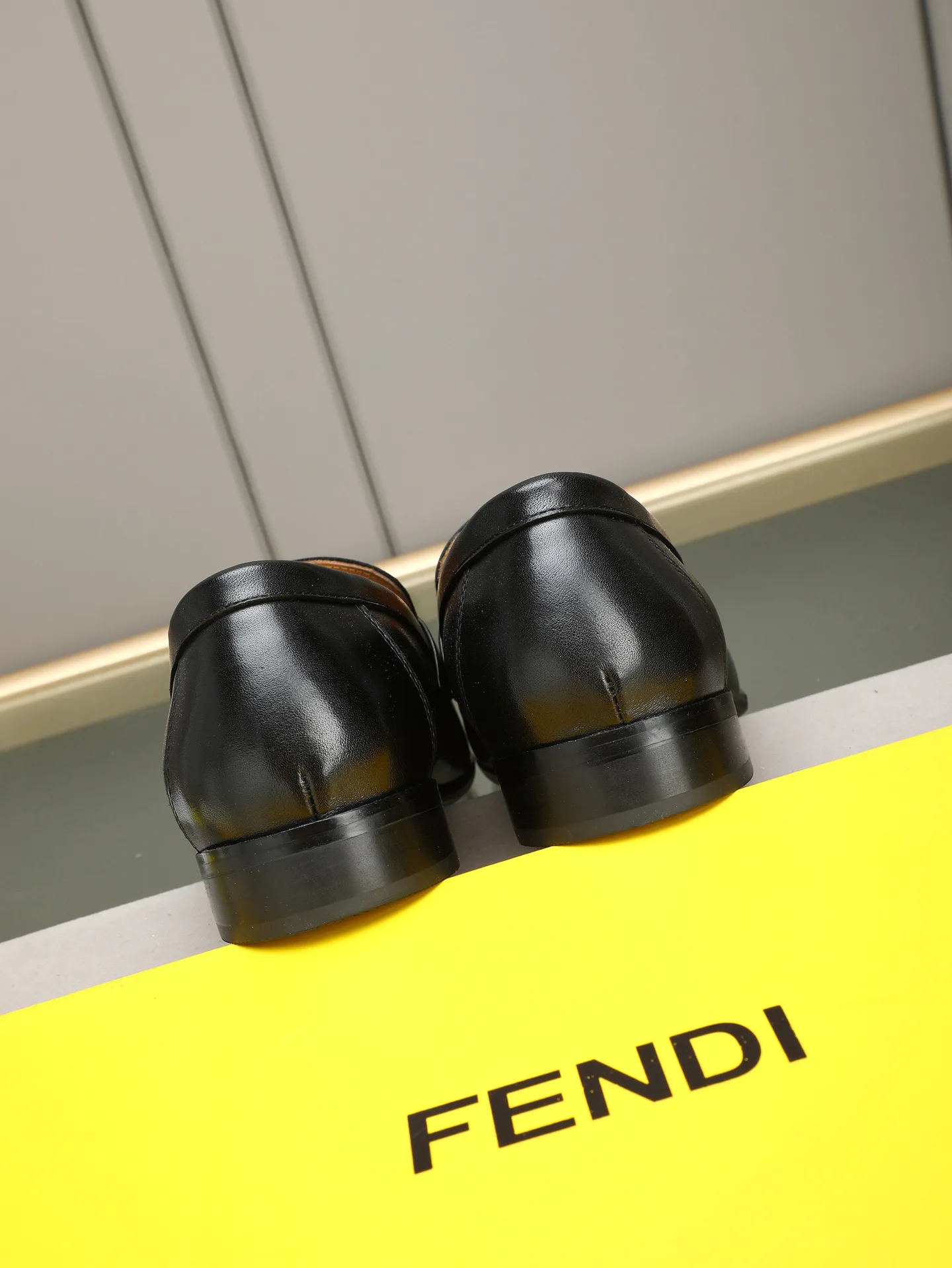 Лоферы И Туфли Мужские Fendi 19631191