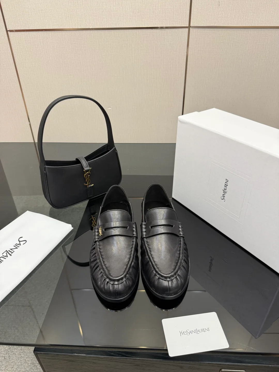 Лоферы Женские Saint Laurent 375002