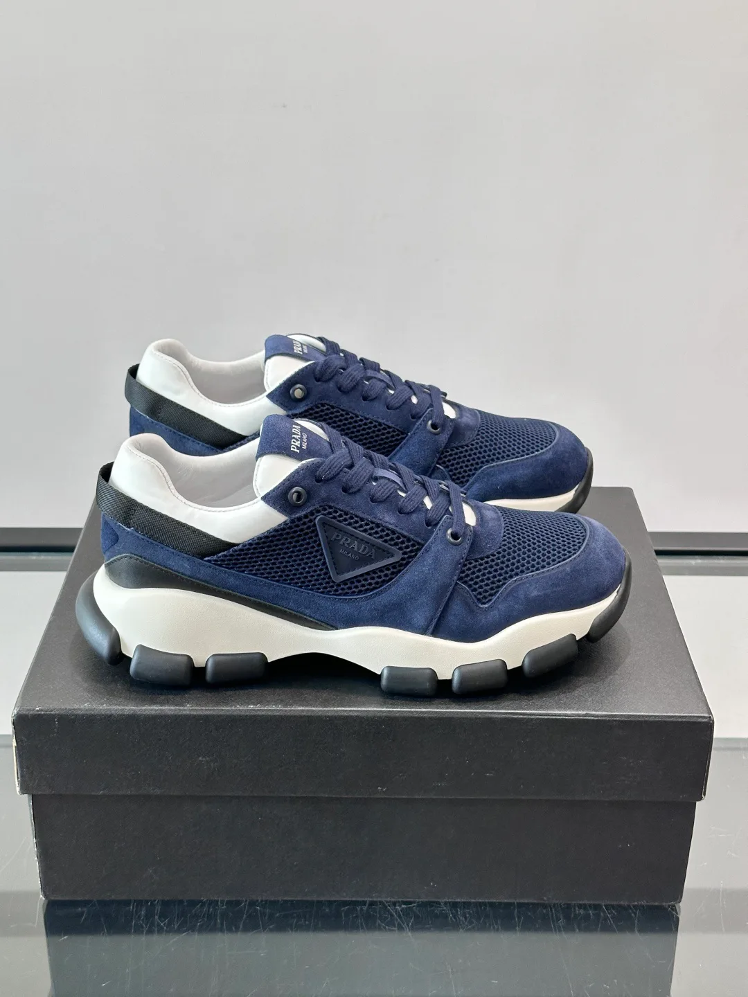 Кроссовки Мужские Prada 17498048