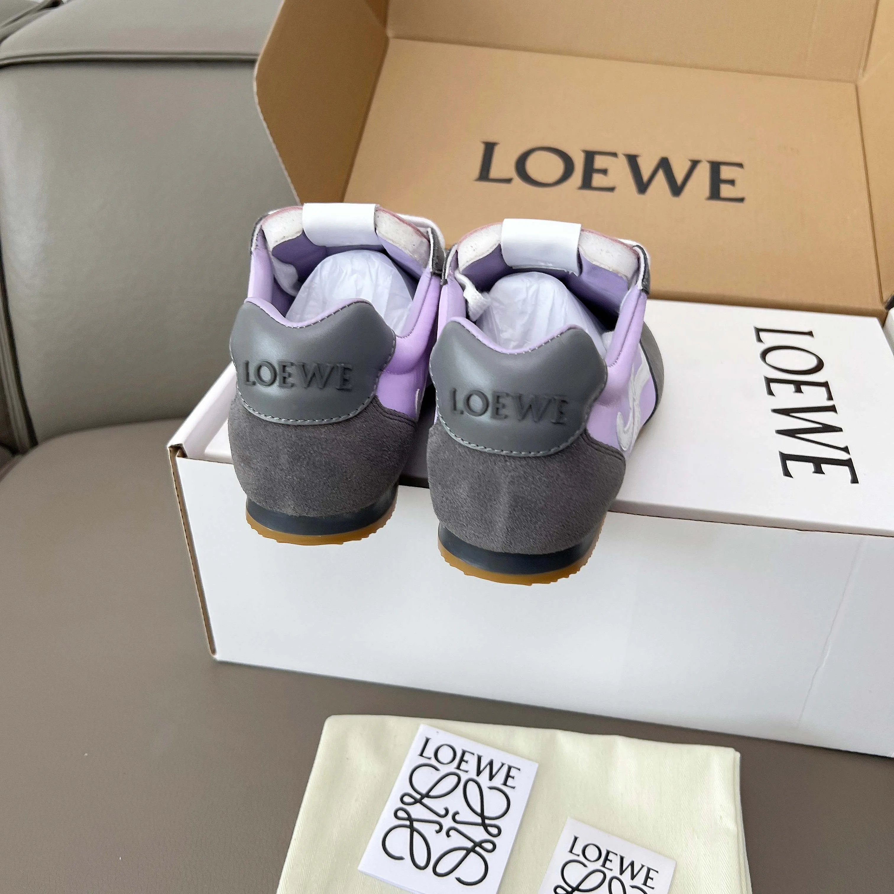 Кроссовки Женские Loewe 18011176