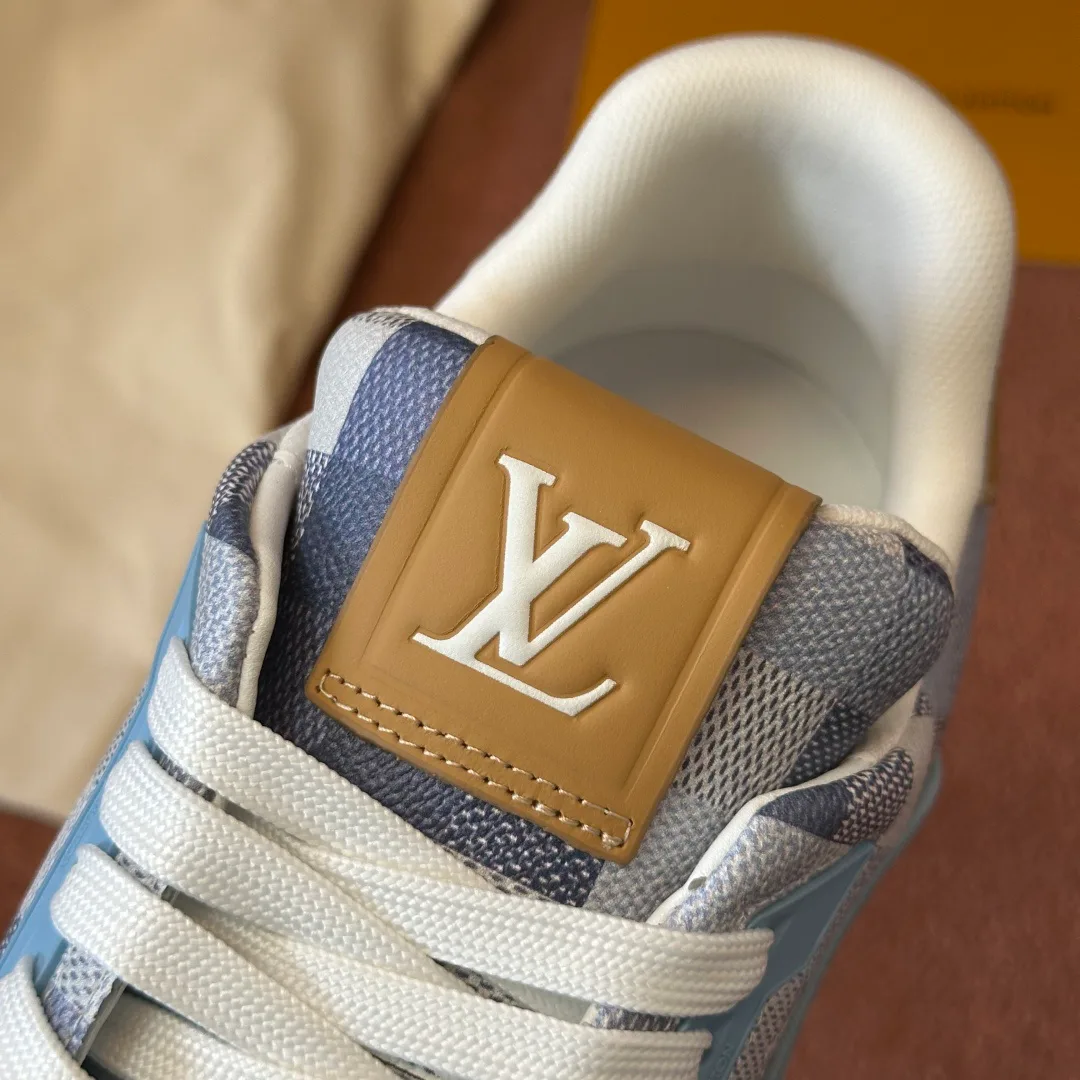 Кроссовки Мужские Louis Vuitton 18039931
