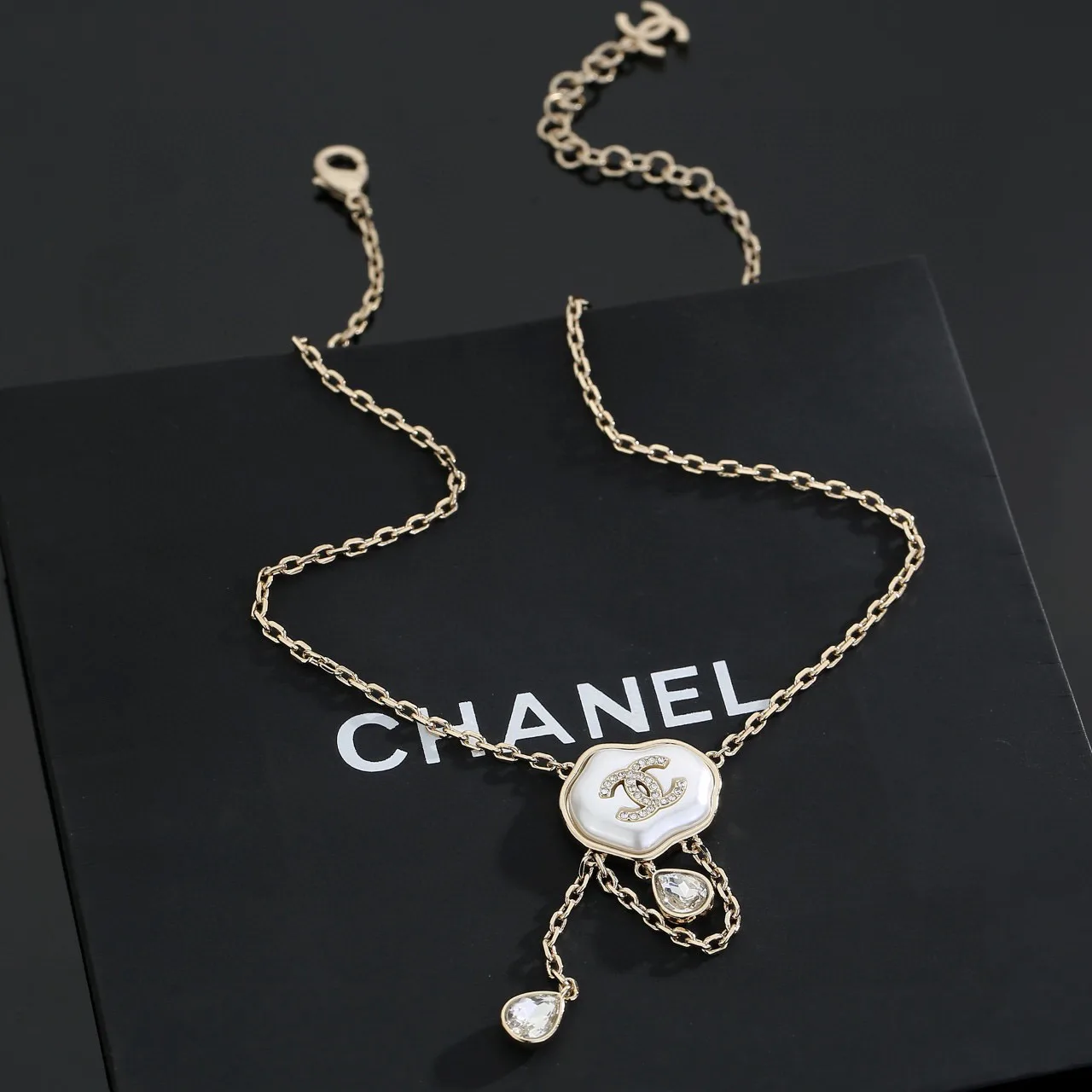 Бижутерия Chanel 11425540