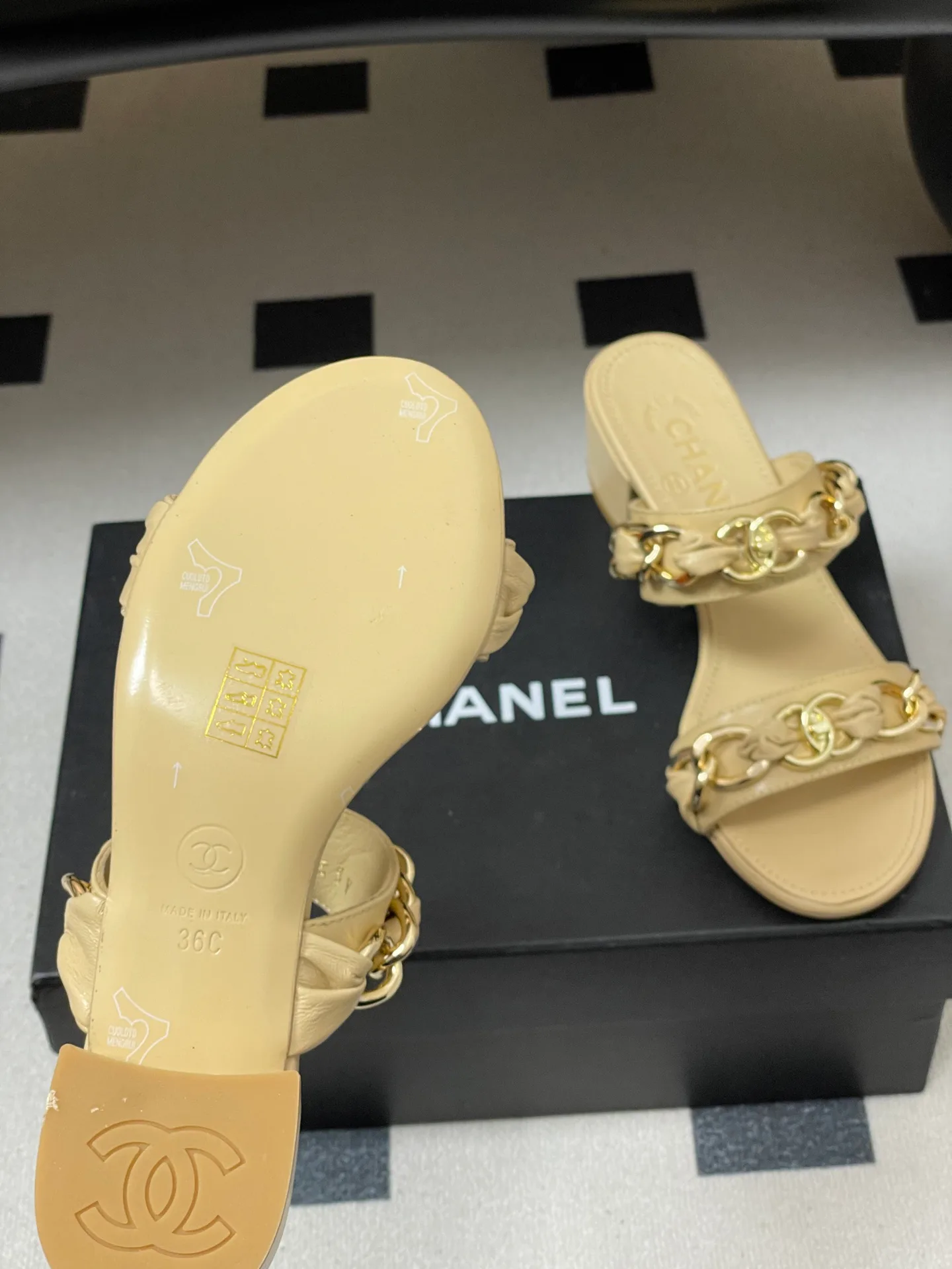 Босоножки Женские Chanel 12810841