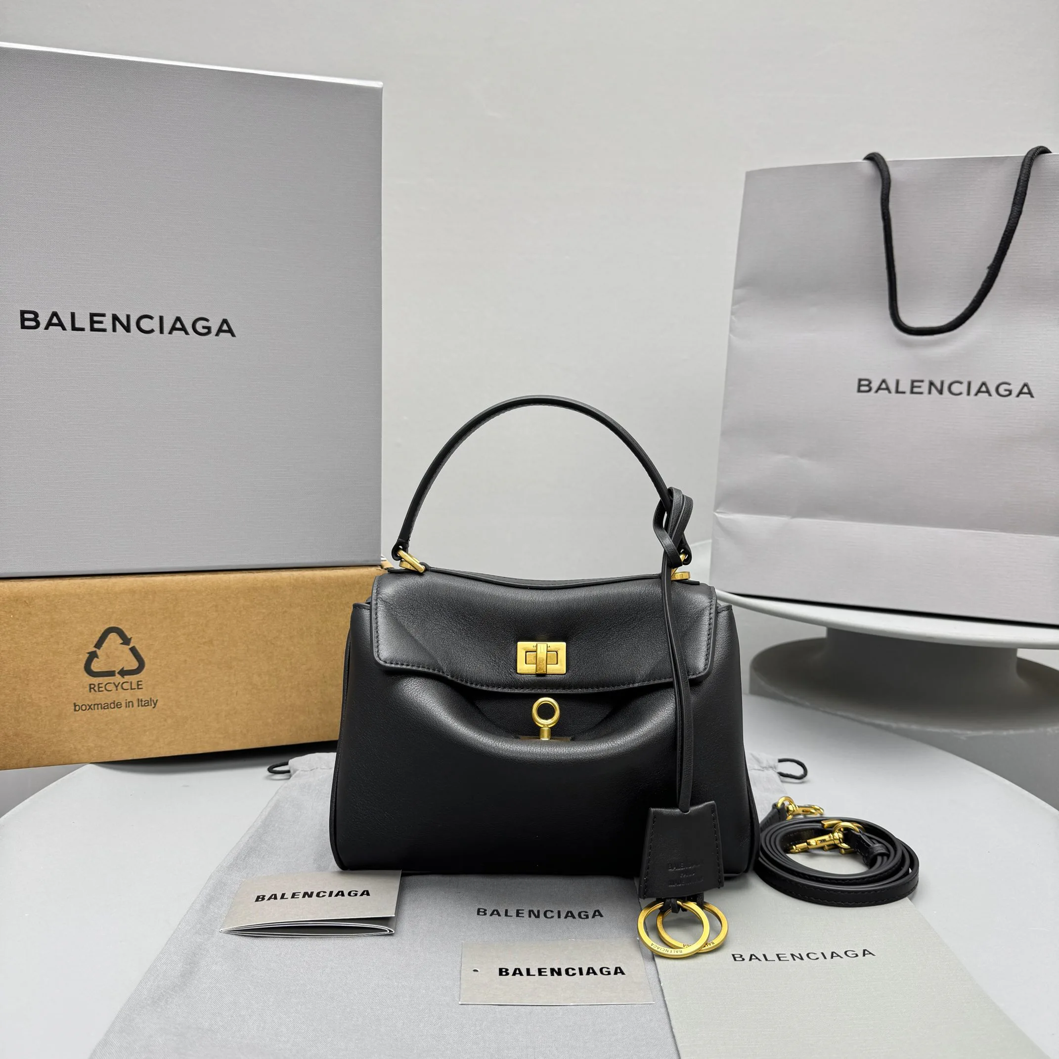 Классические Сумки Женские Bottega Veneta 11451461