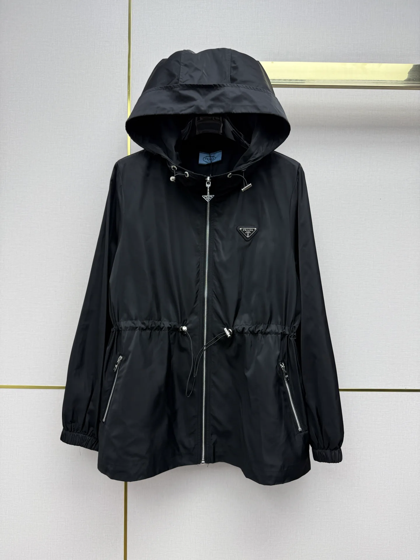 Куртки И Пуховики Женские Prada 12752352