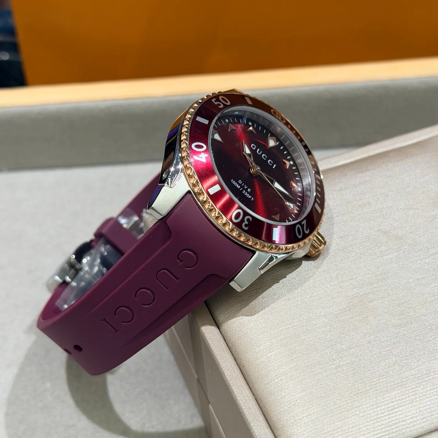 Часы Женские Gucci 17949016