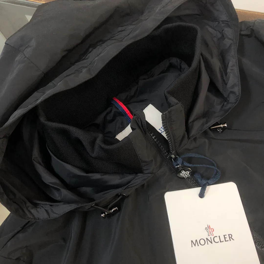 Куртки И Пуховики Женские Moncler 9642180