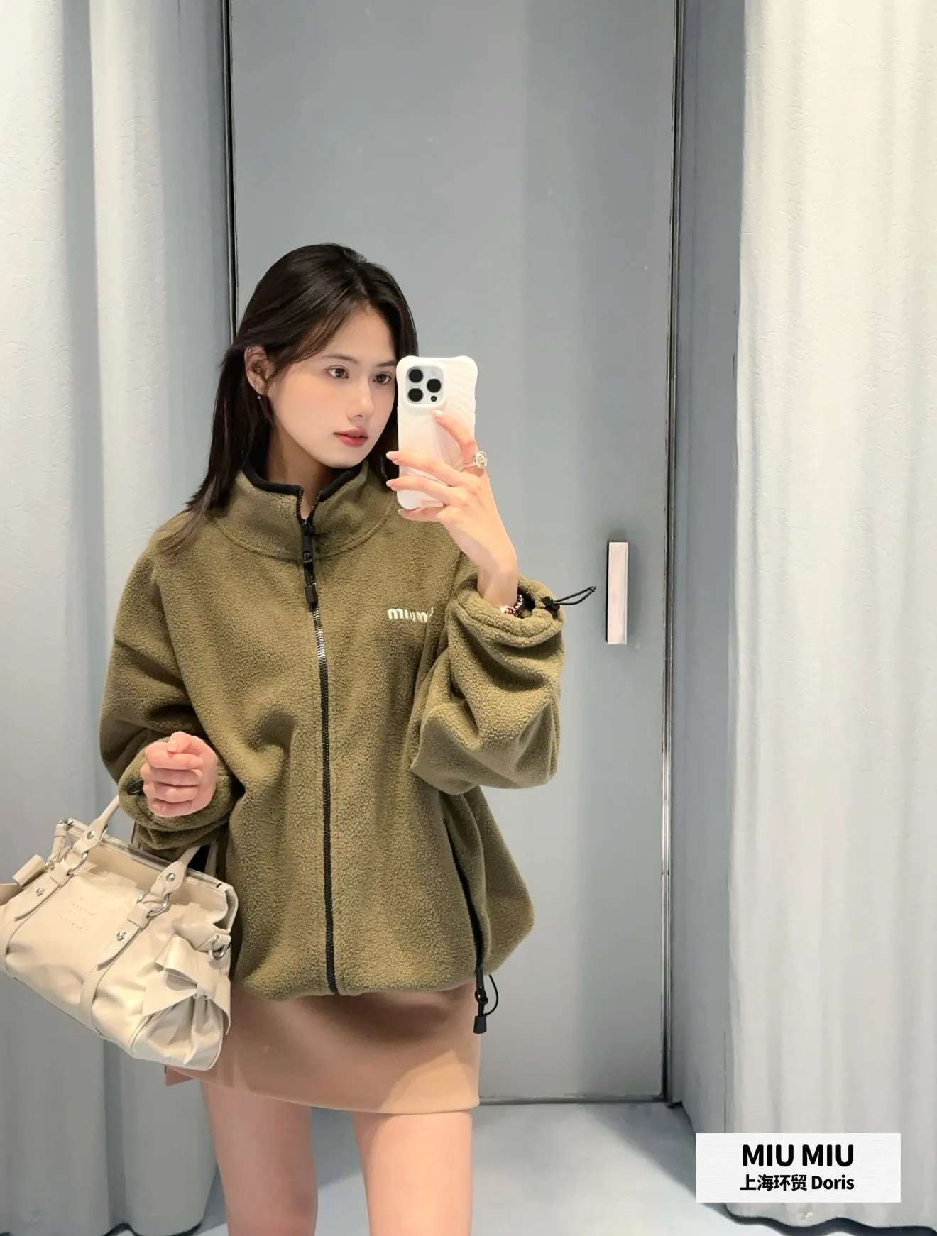Куртки И Пуховики Женские Miu Miu 18767423